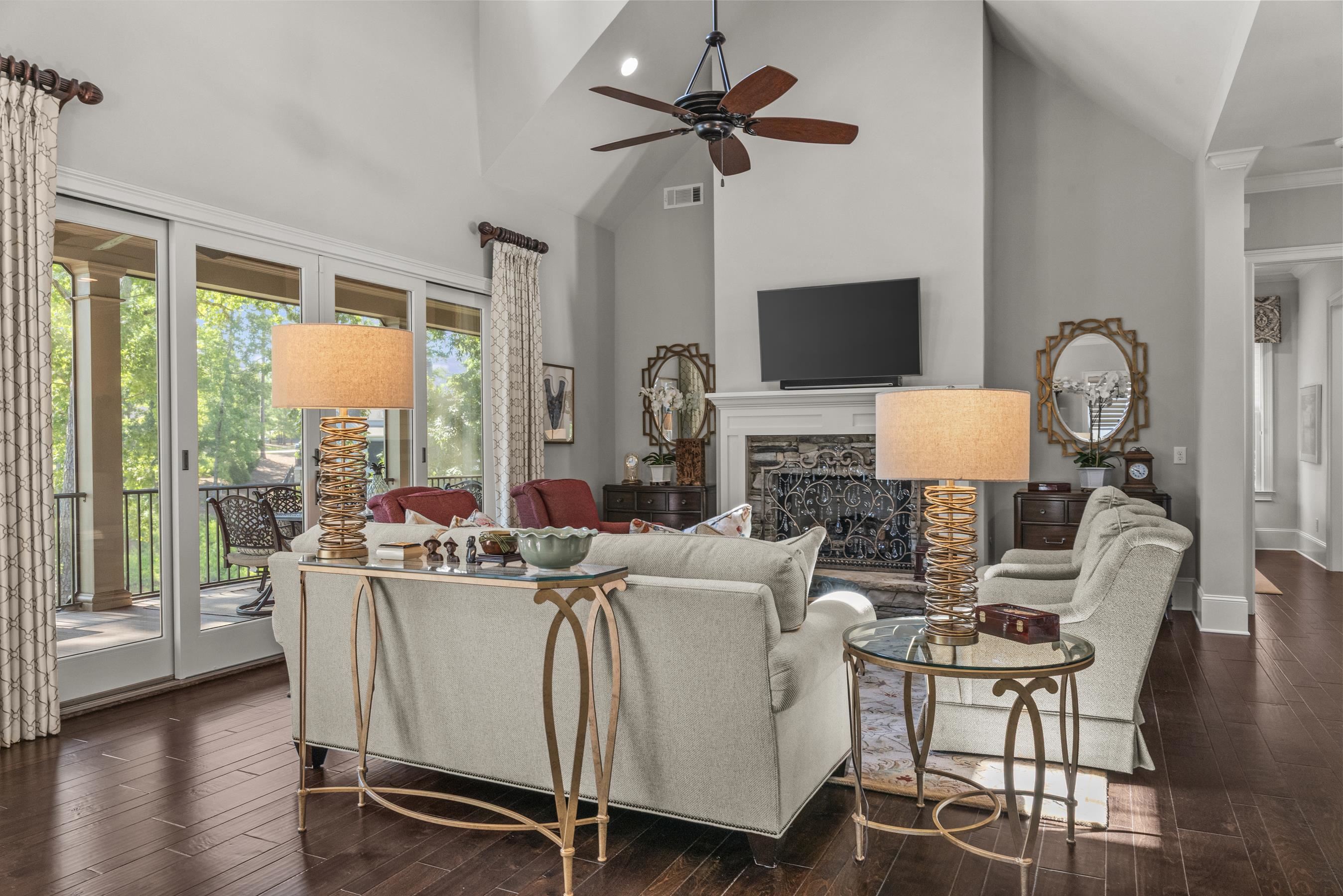 1081 ANGEL POND WEST