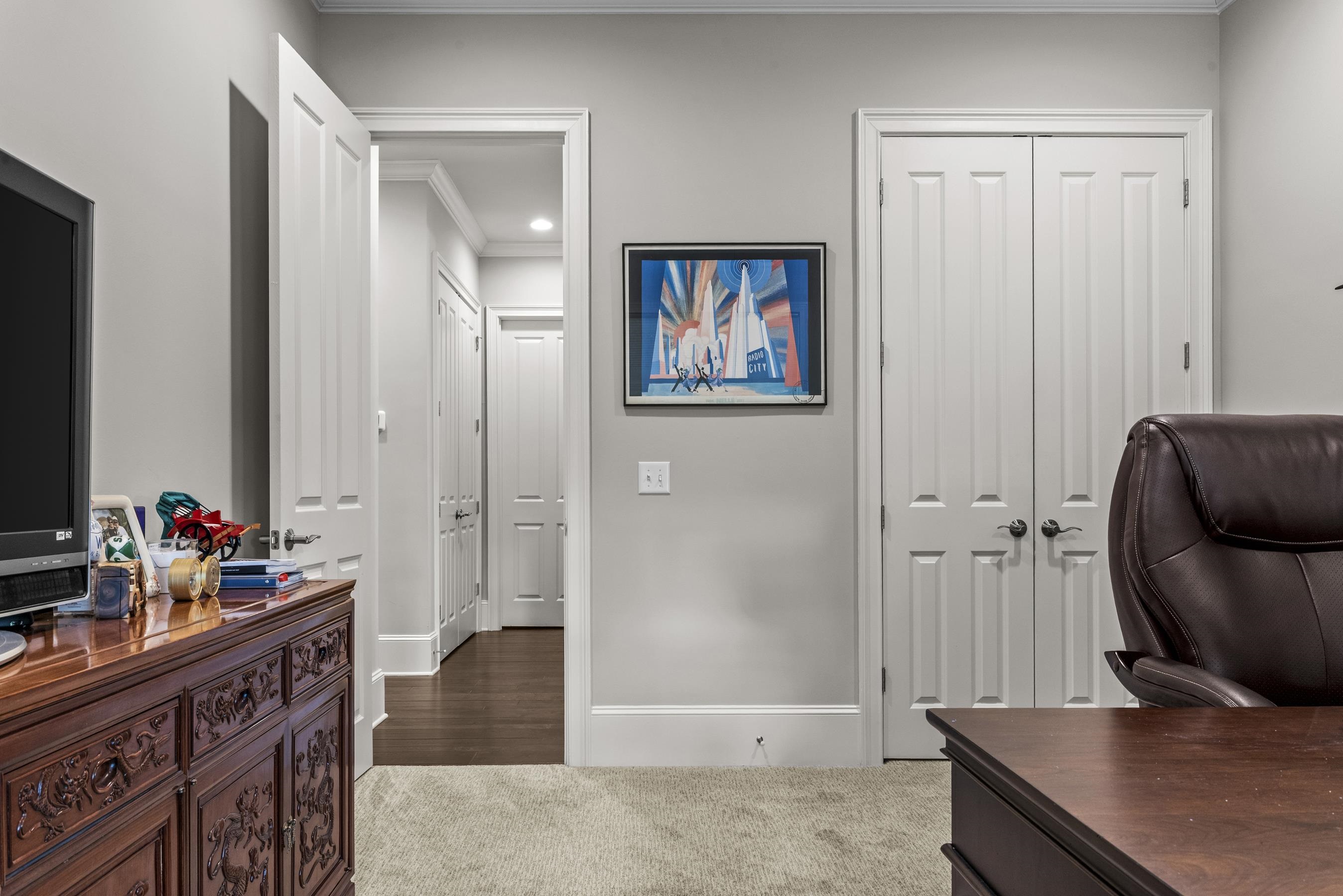 1081 ANGEL POND WEST