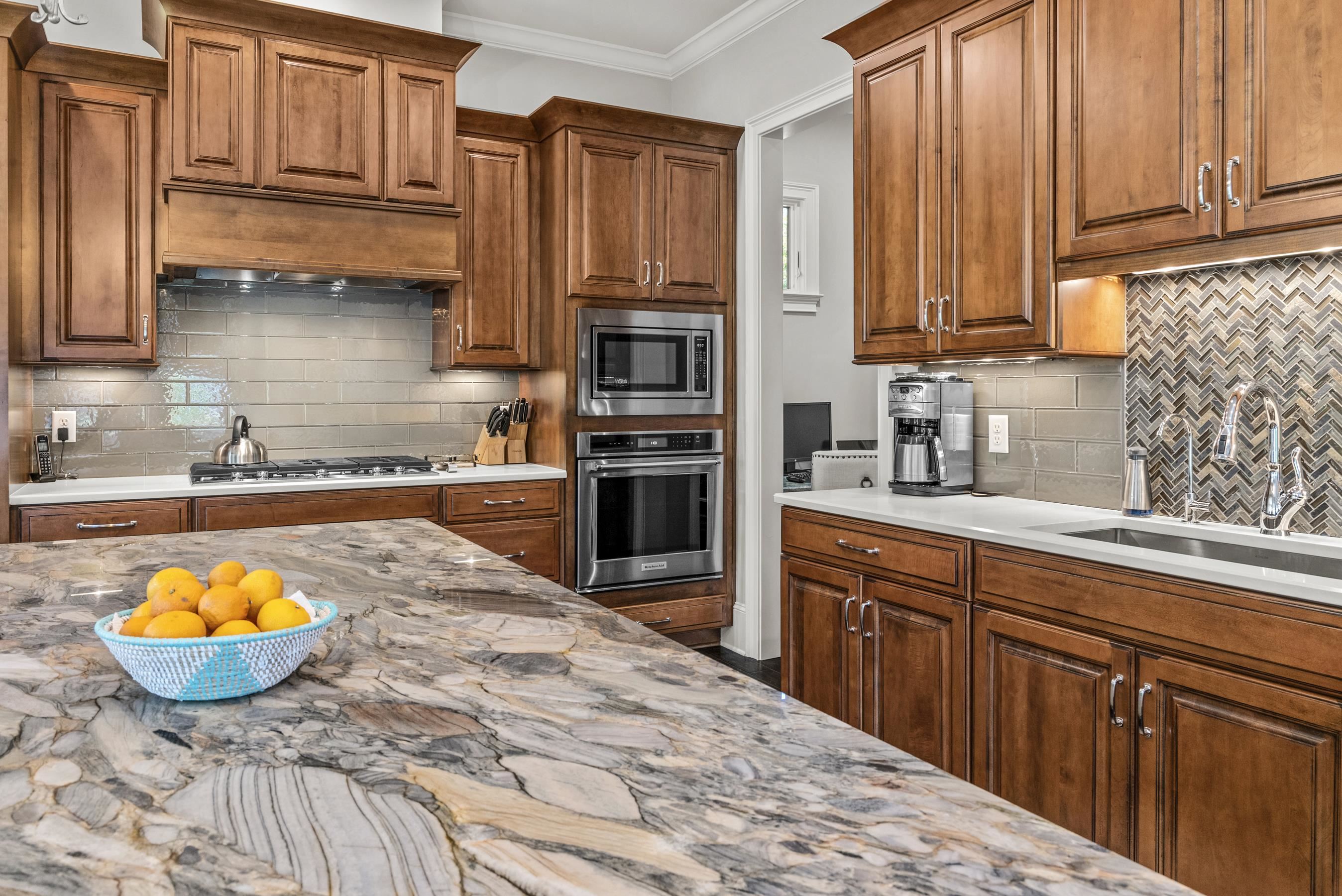 1081 ANGEL POND WEST