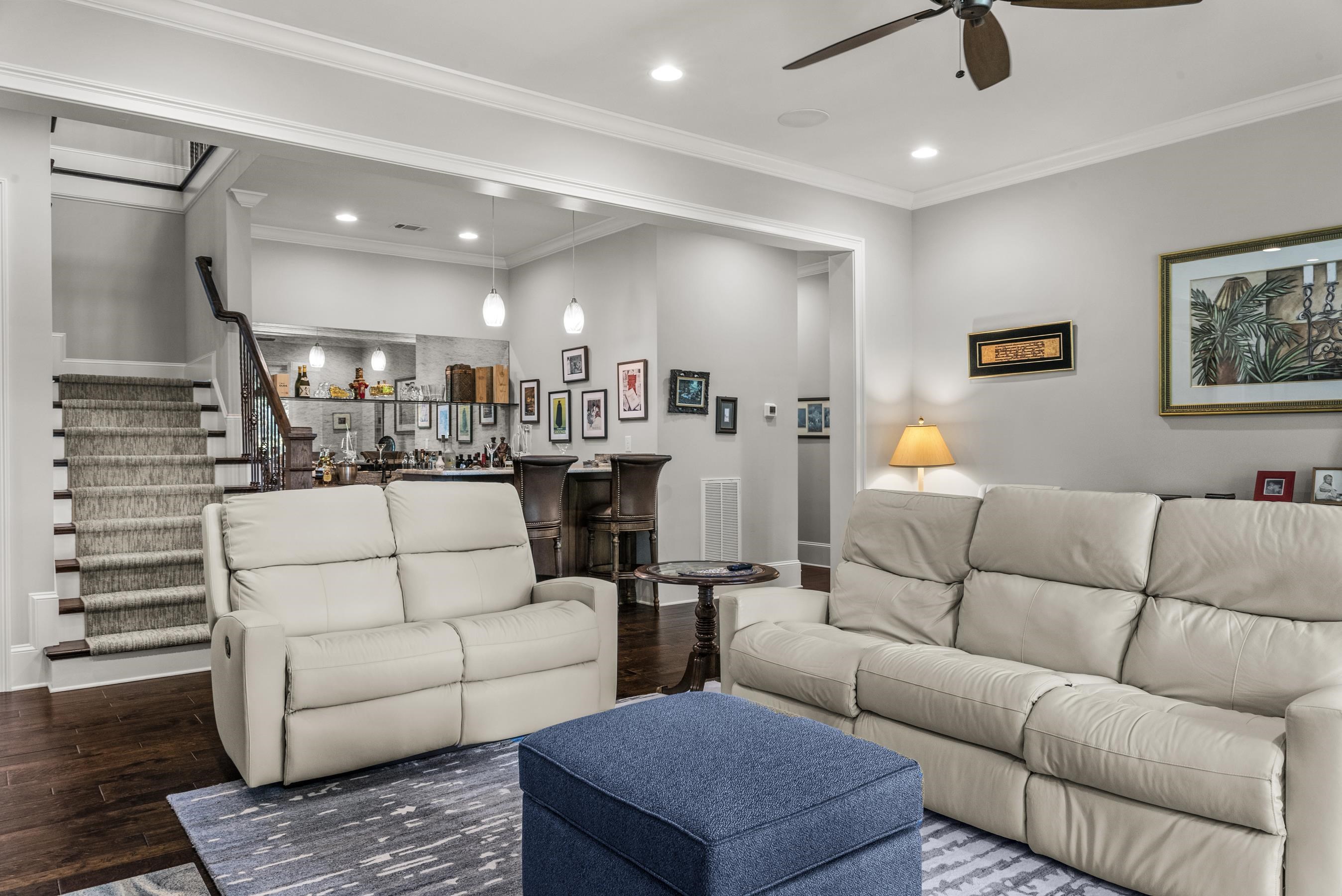 1081 ANGEL POND WEST