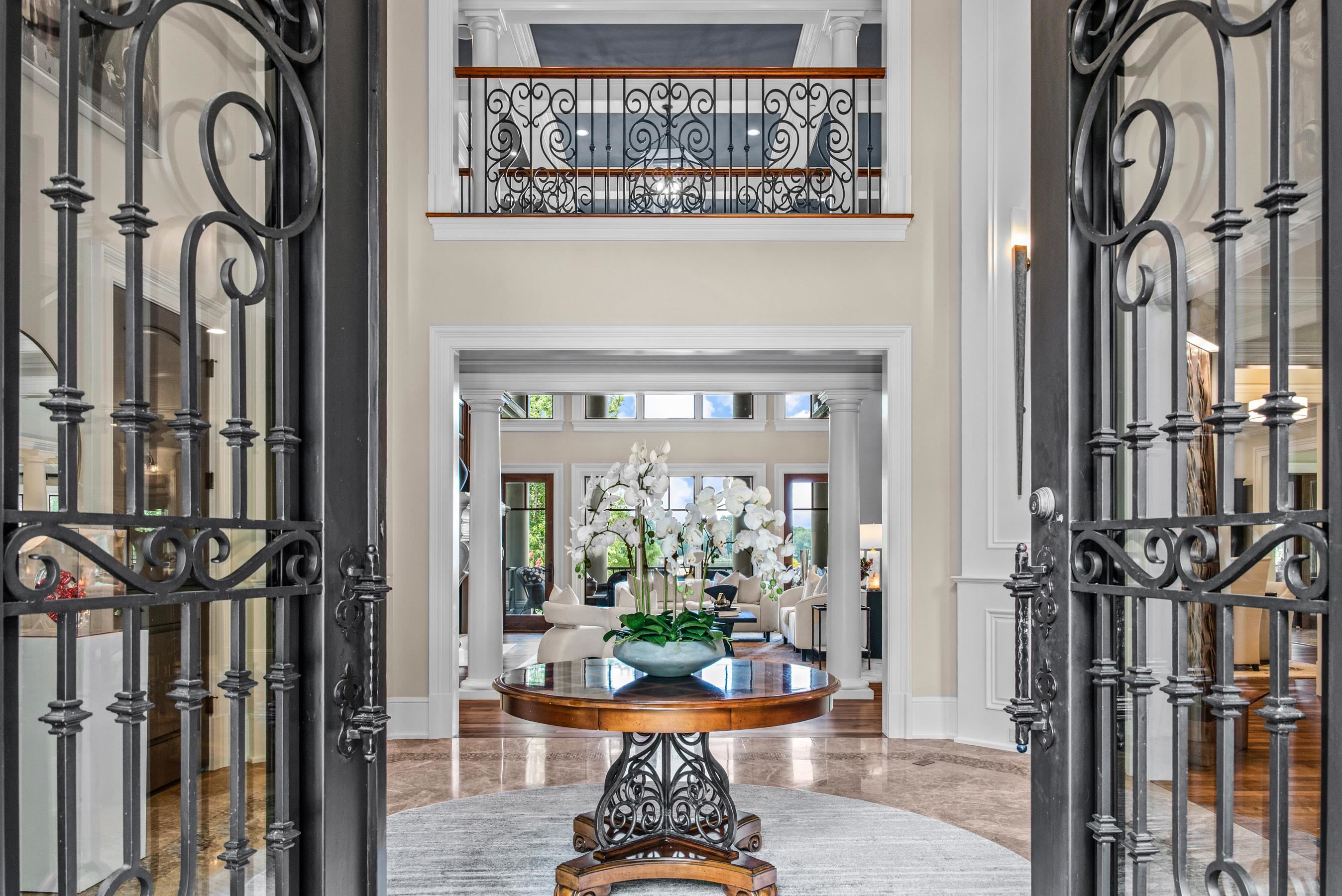 2260 SANDY FORD