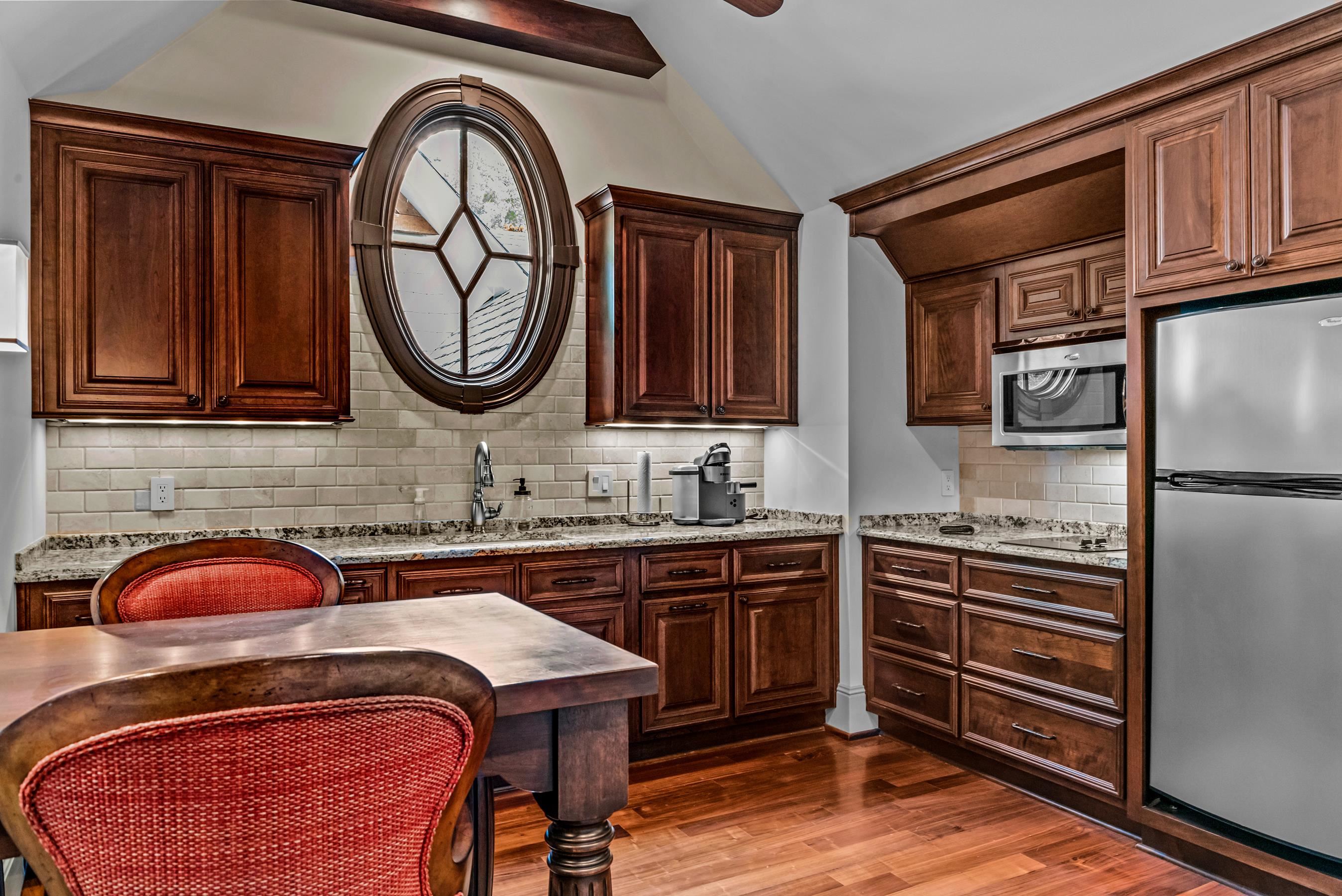 2260 SANDY FORD