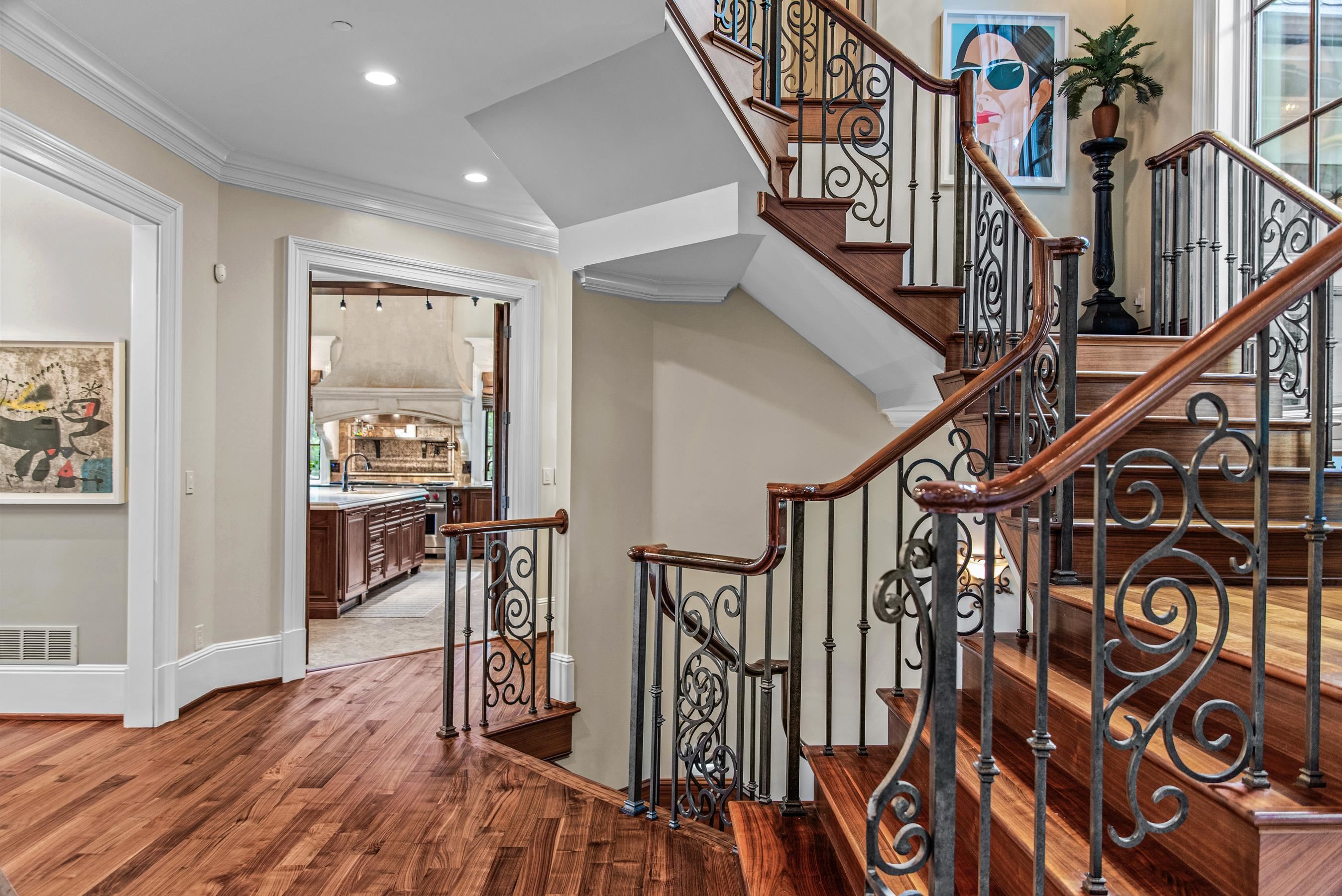 2260 SANDY FORD