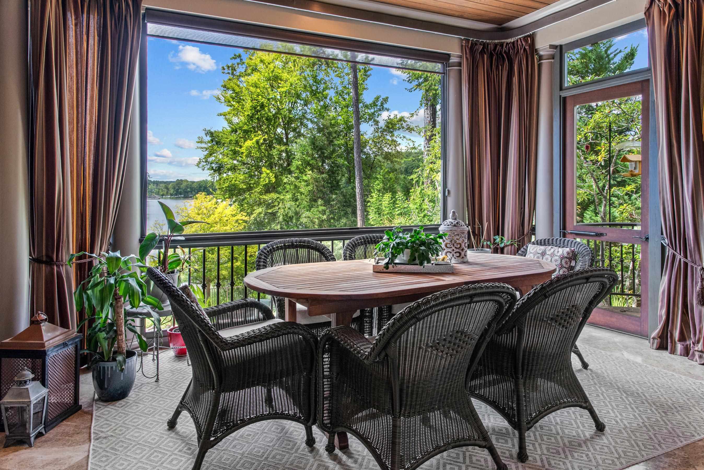 2260 SANDY FORD