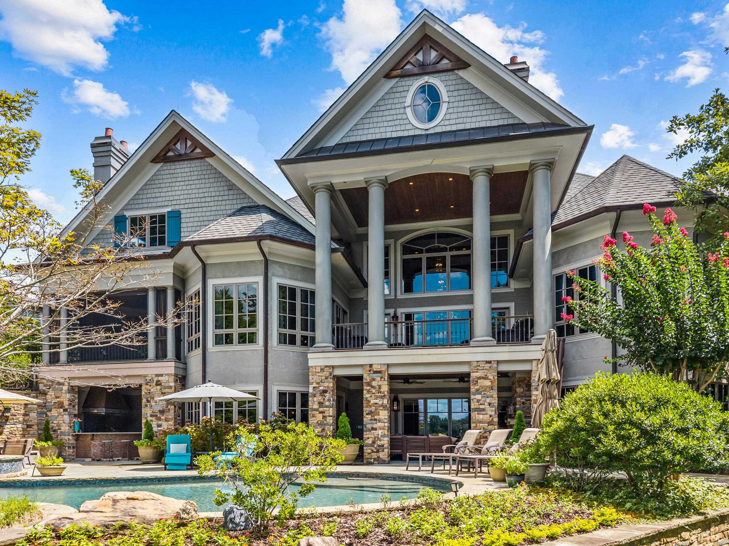 2260 SANDY FORD