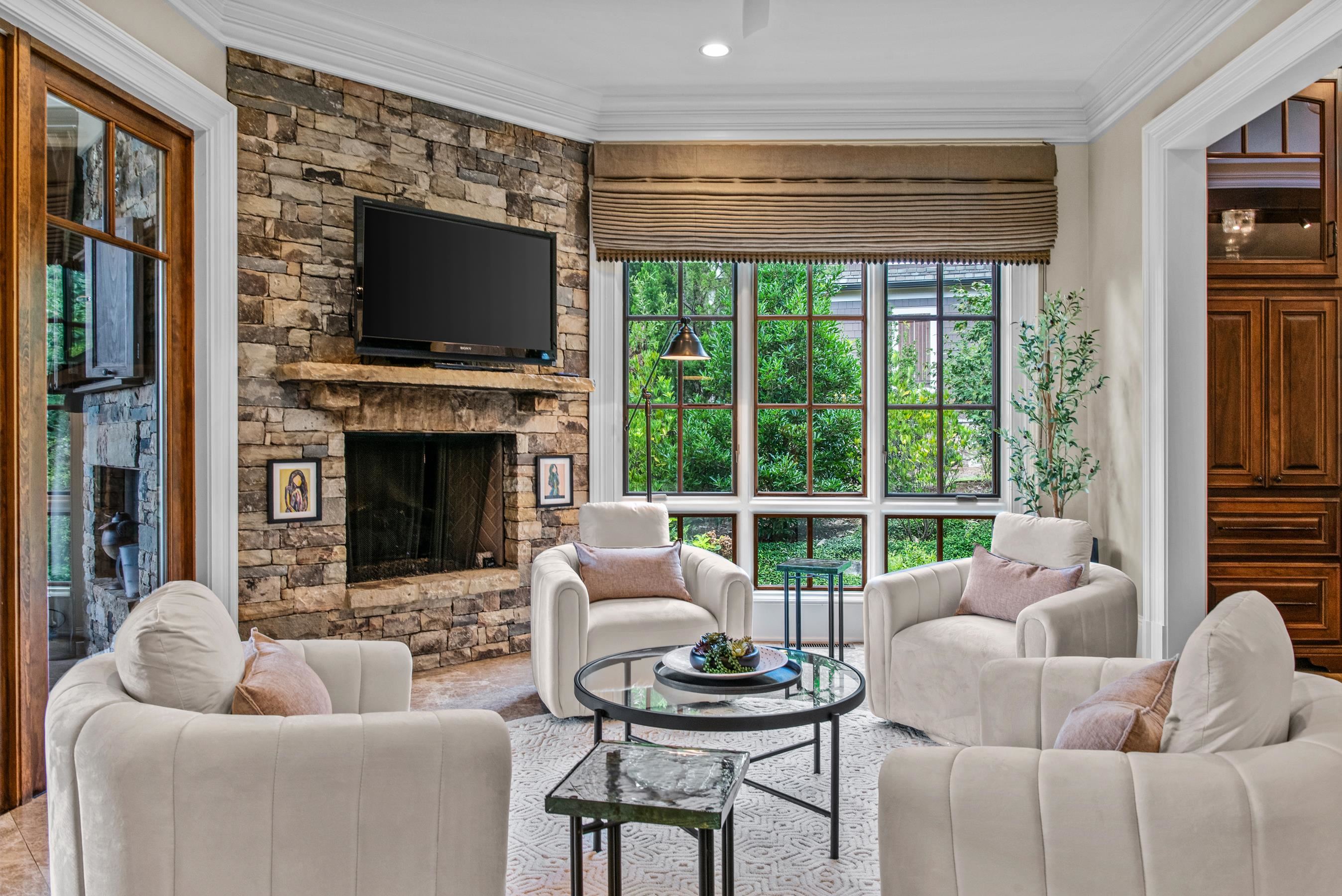 2260 SANDY FORD