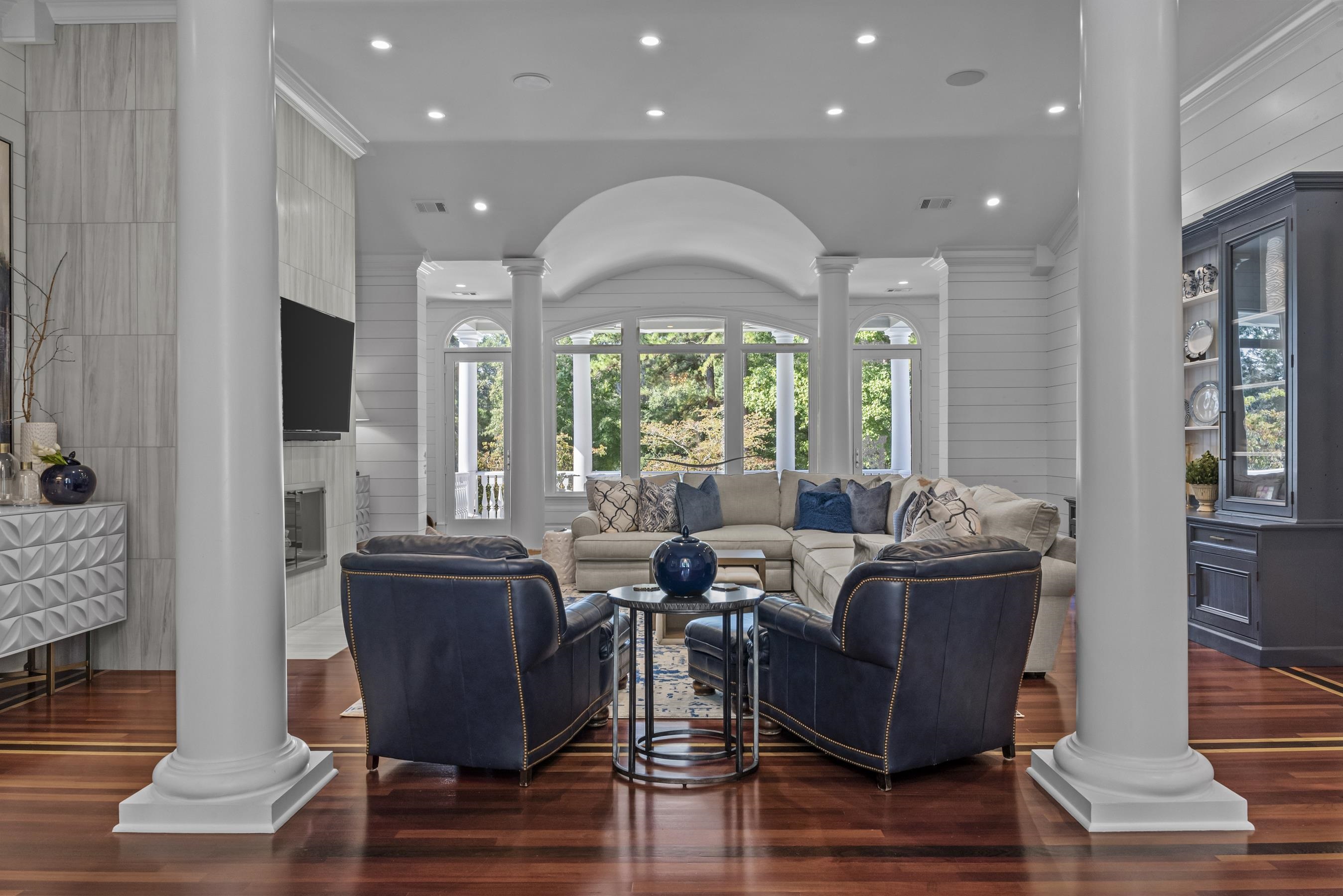 1010 CALLAHANS RIDGE