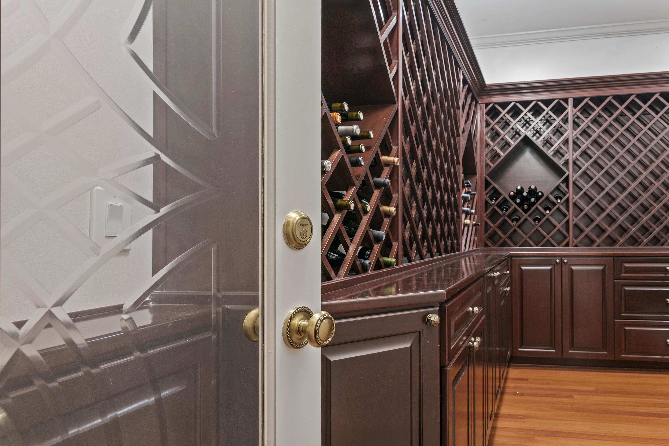 1010 CALLAHANS RIDGE