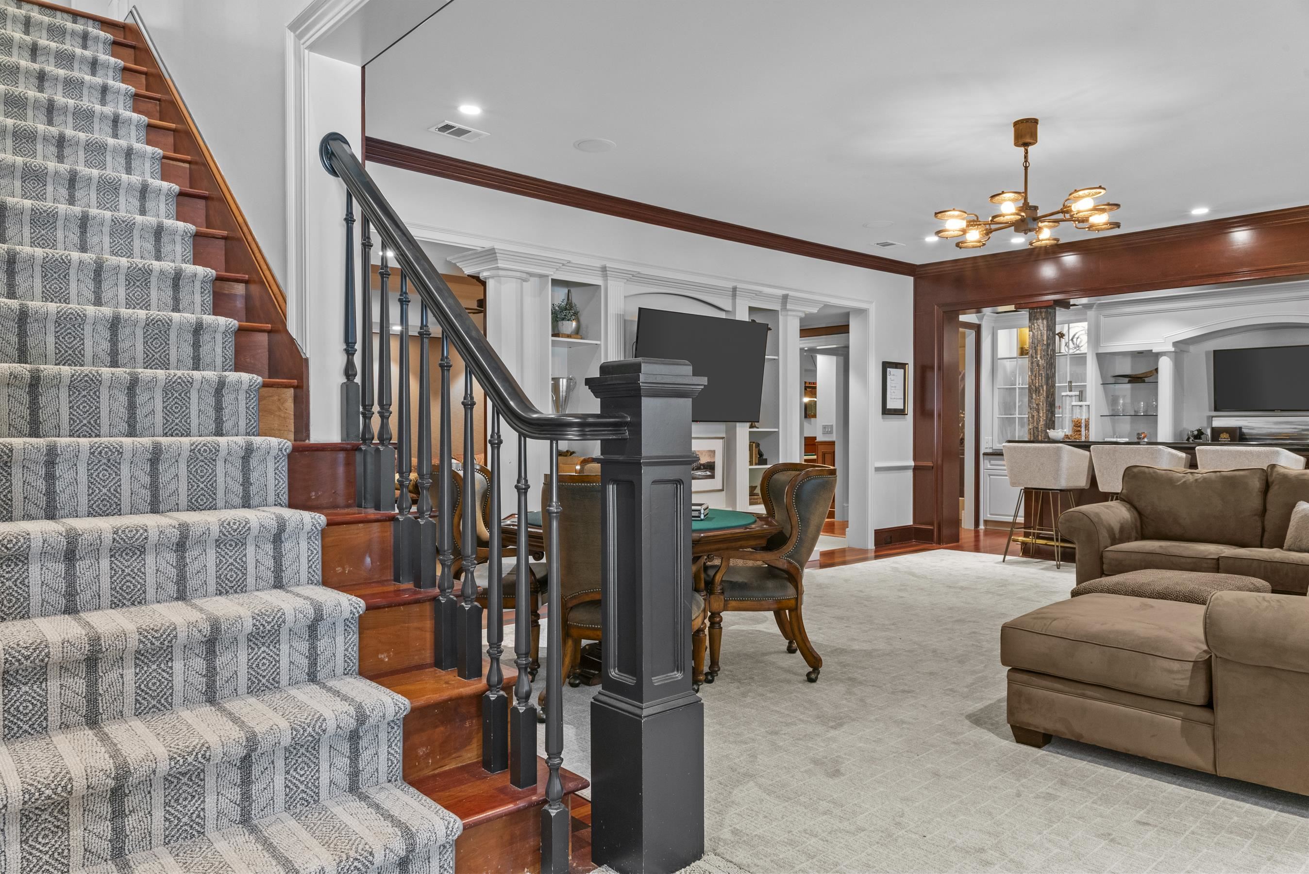 1010 CALLAHANS RIDGE