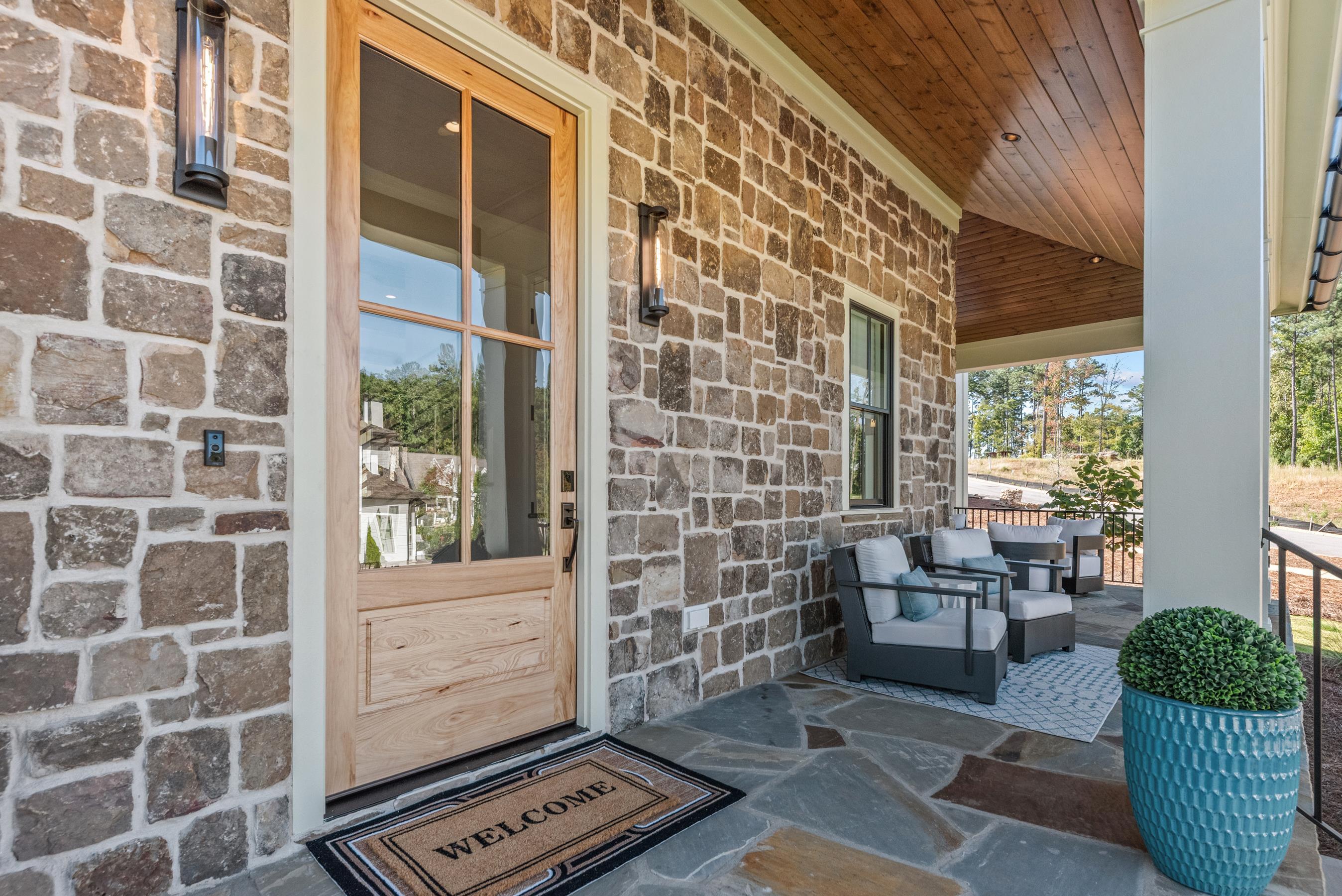 1011 WEST ROCK LOOP