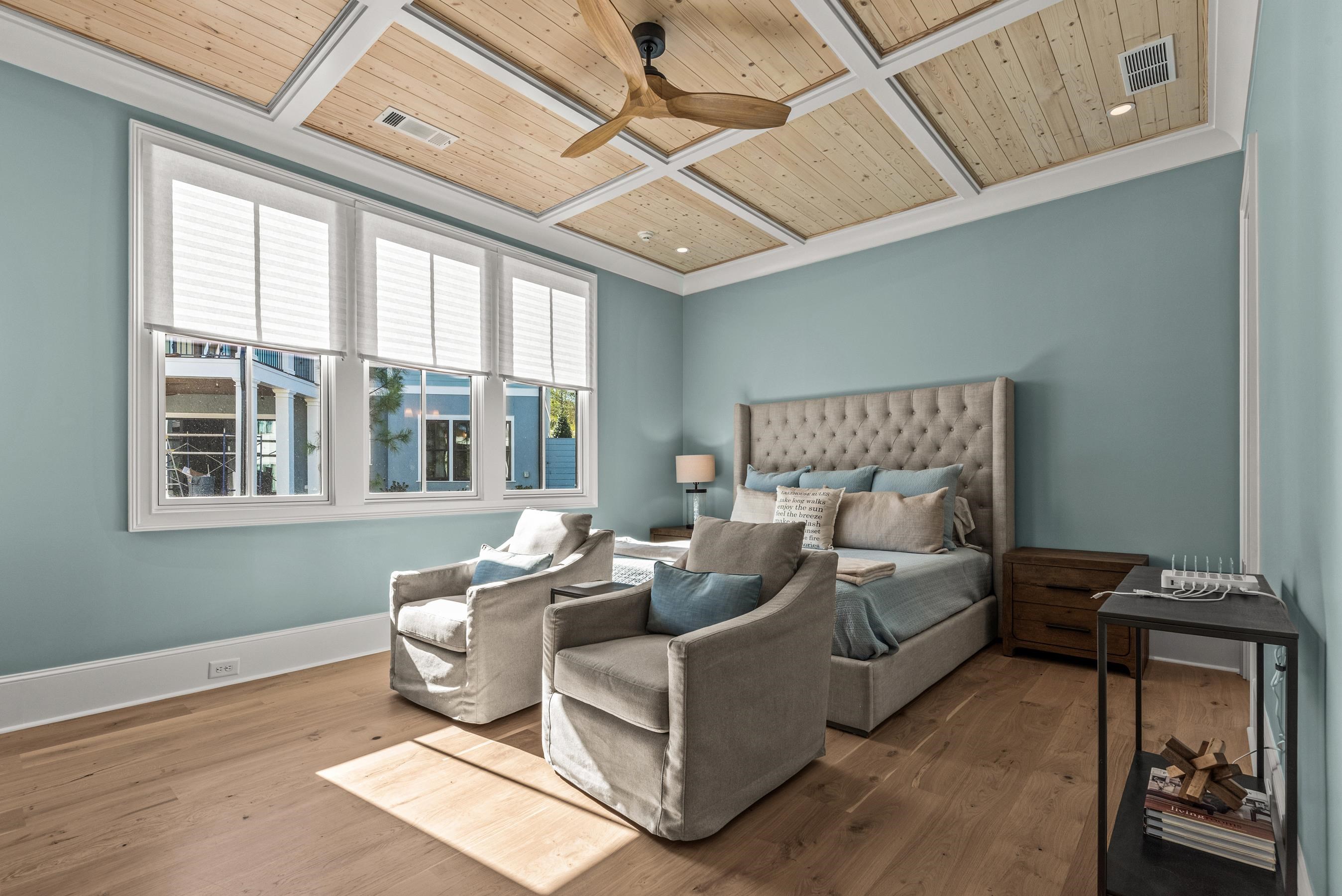 1011 WEST ROCK LOOP