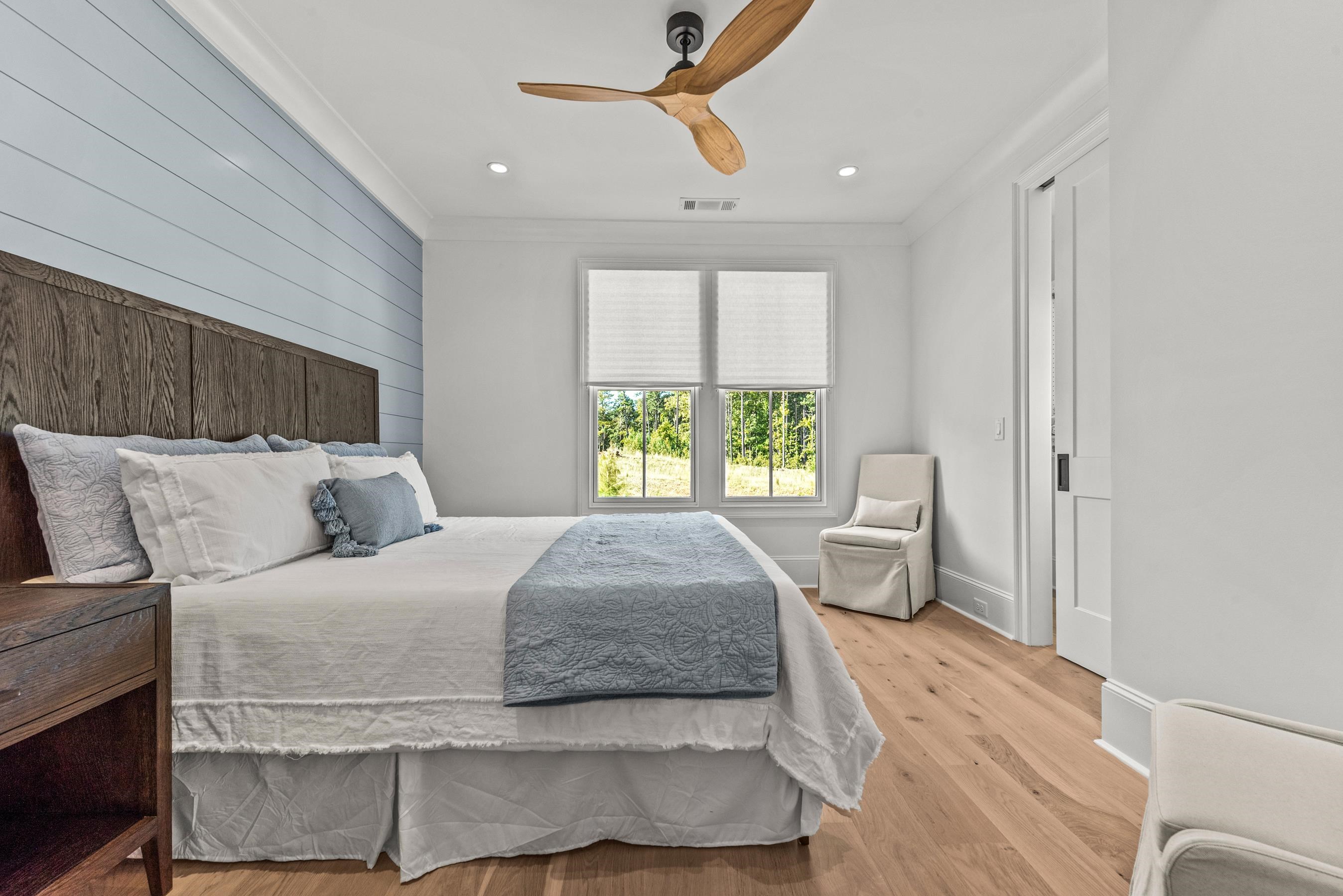 1011 WEST ROCK LOOP