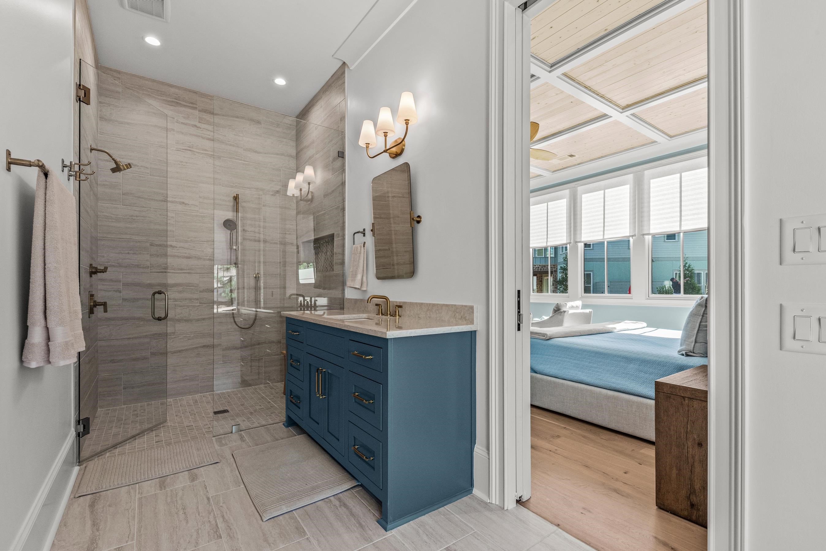 1011 WEST ROCK LOOP