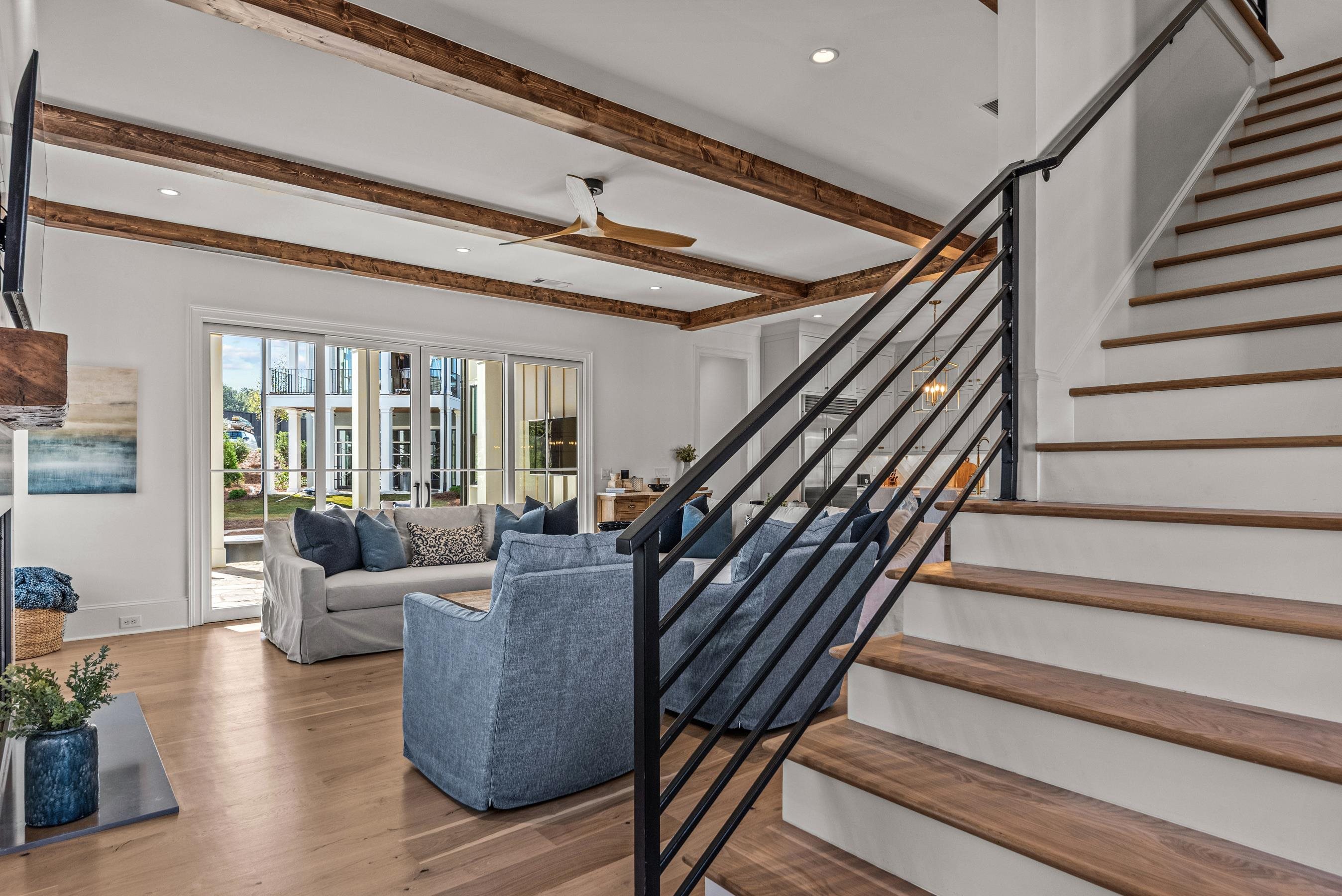 1011 WEST ROCK LOOP