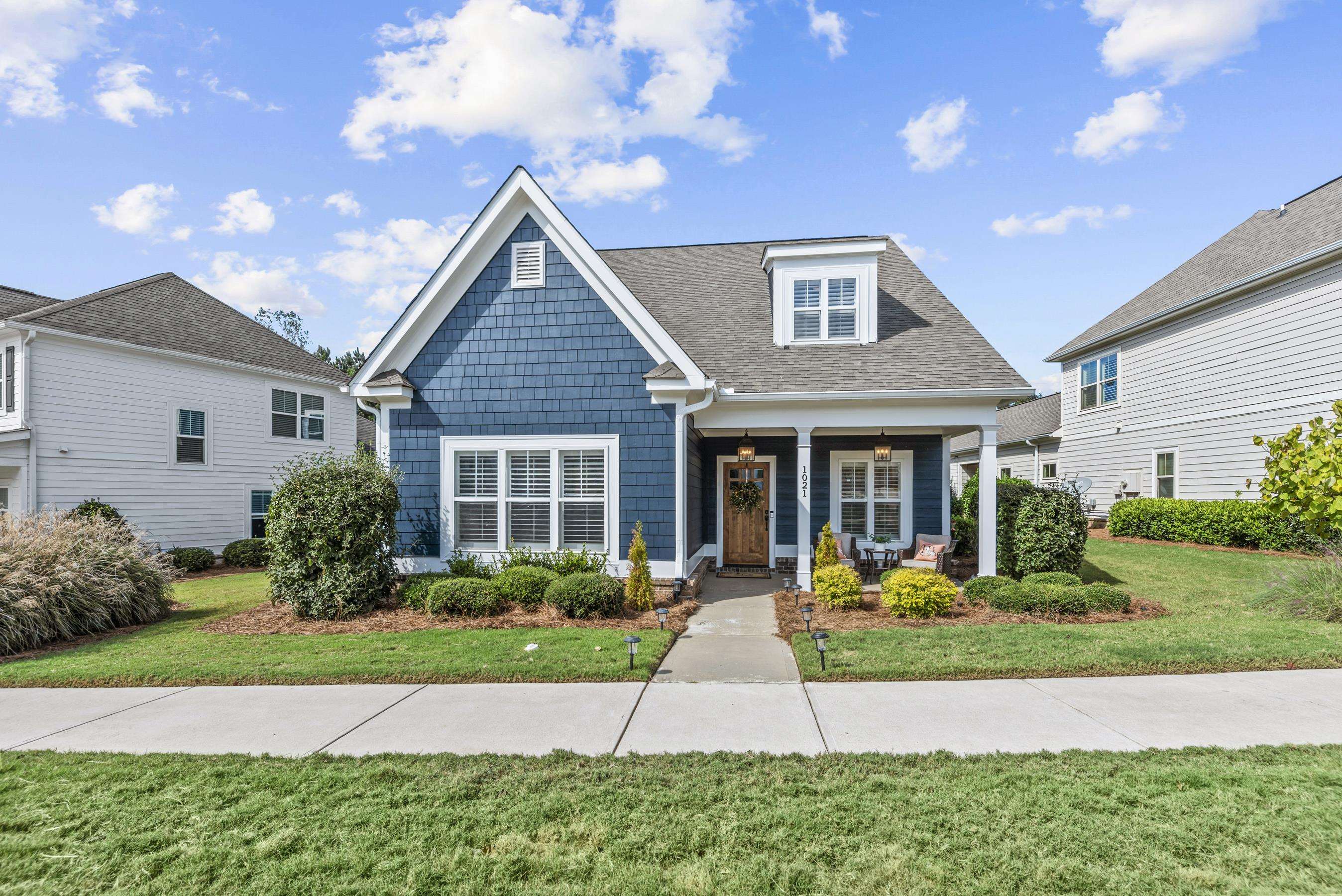 1021 SADDLERS WAY