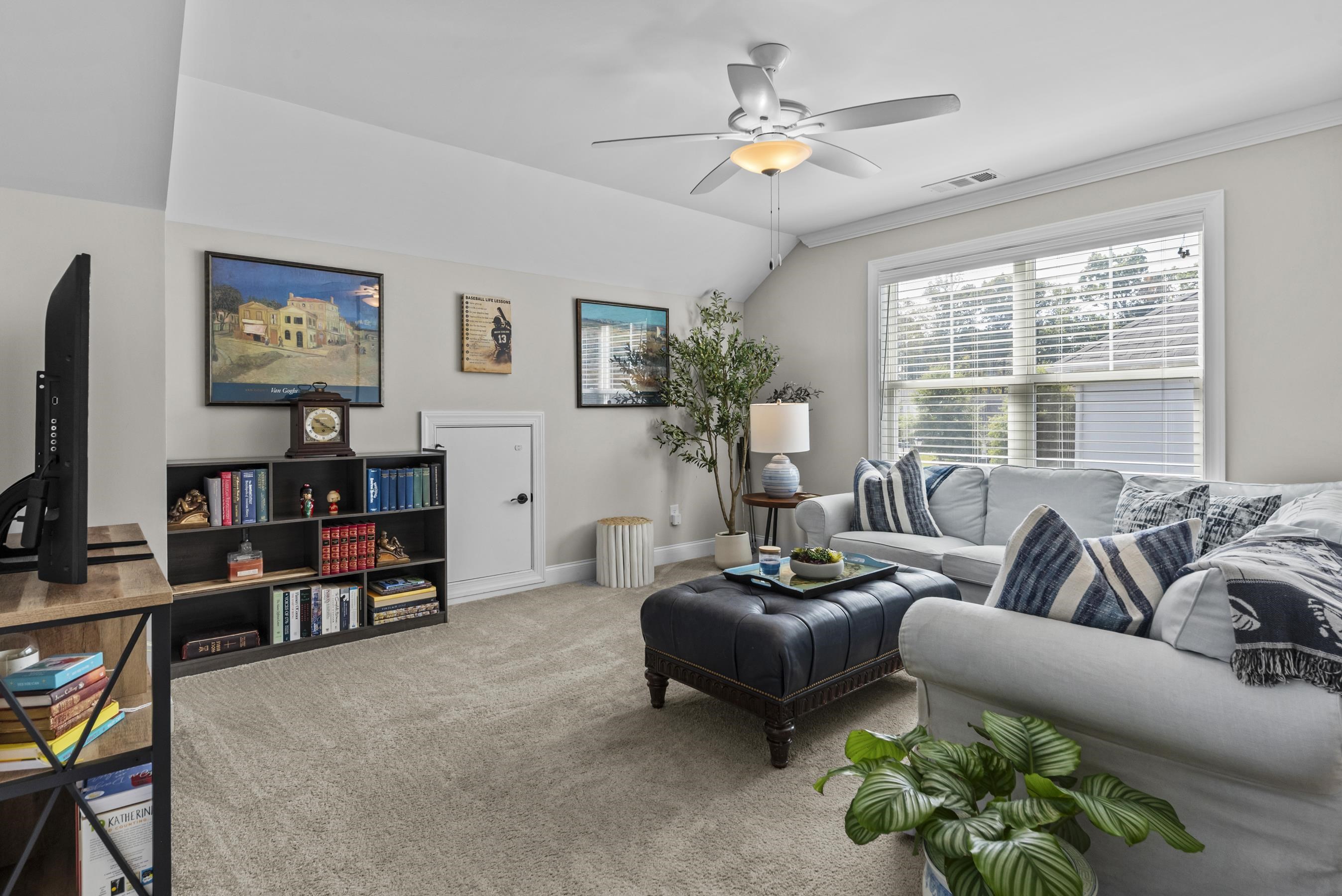 1021 SADDLERS WAY