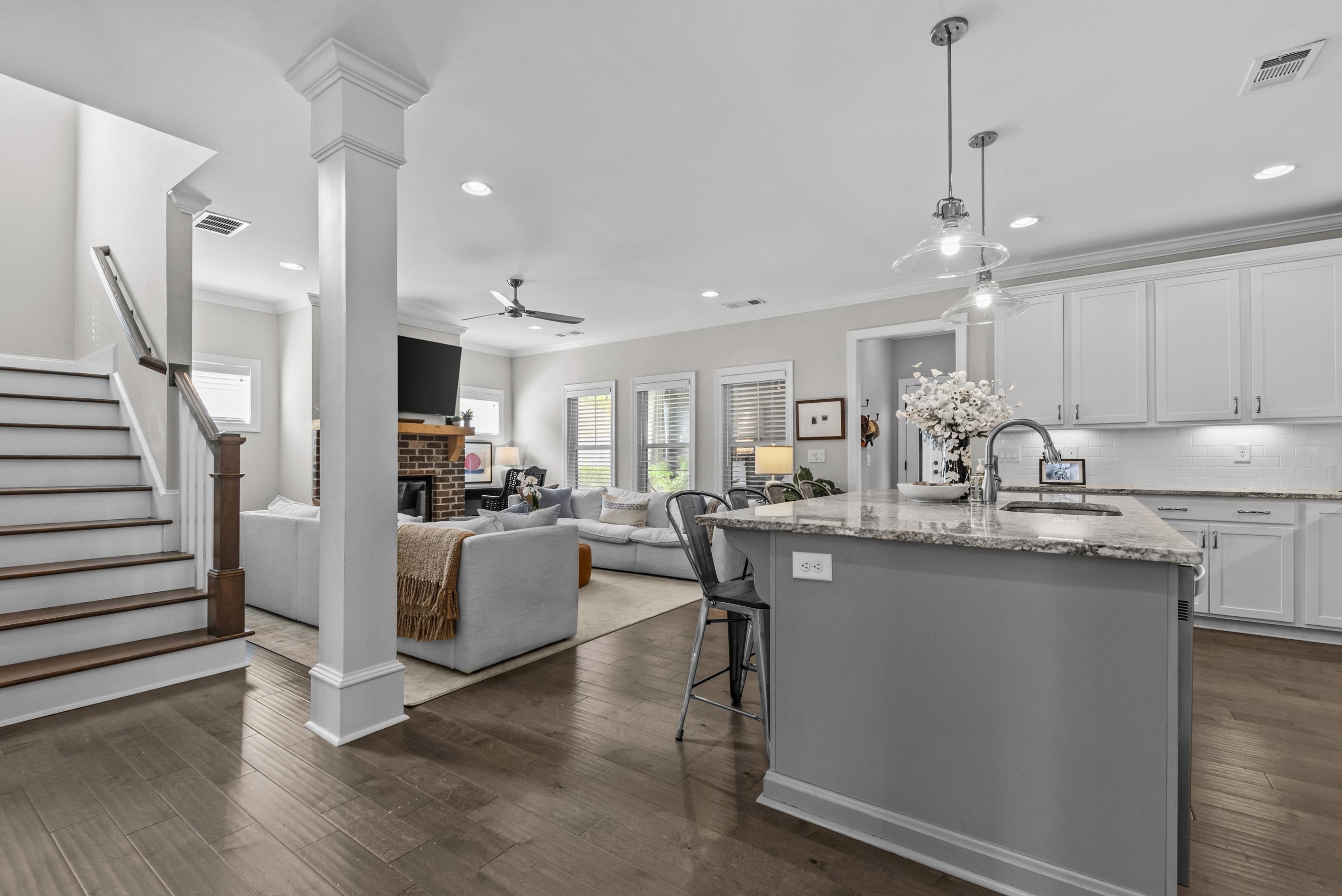 1021 SADDLERS WAY