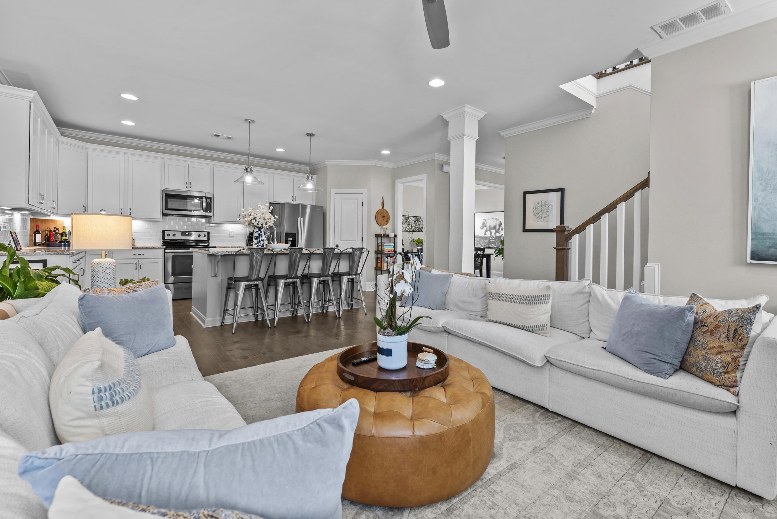 1021 SADDLERS WAY