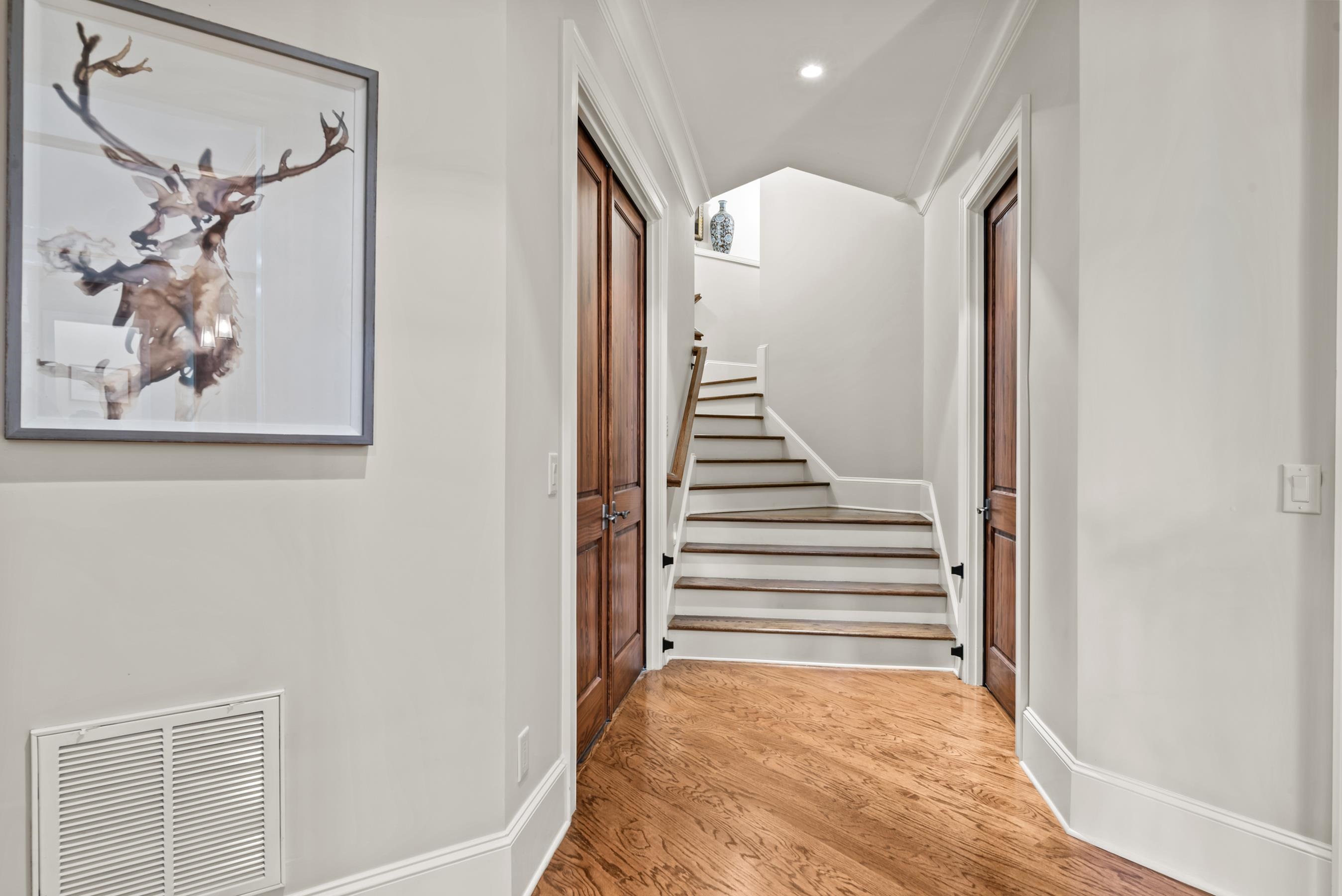 2030 LINGER LONGER DRIVE