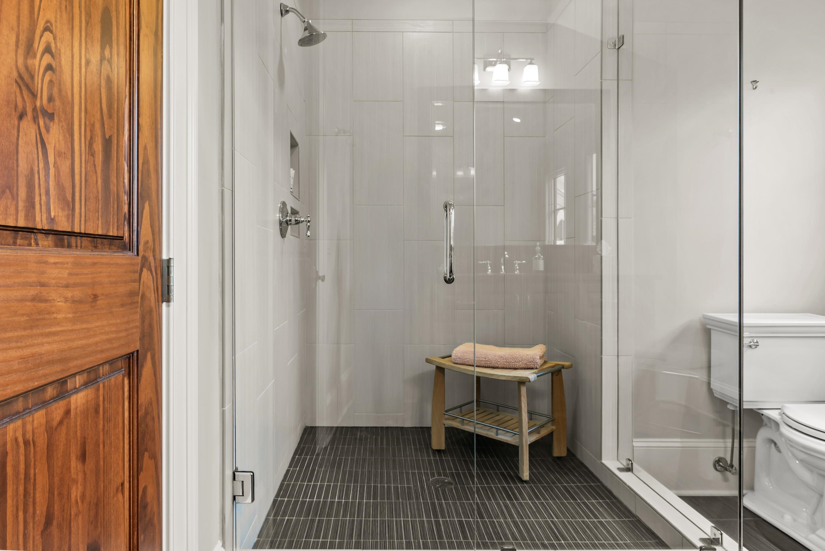 2030 LINGER LONGER DRIVE