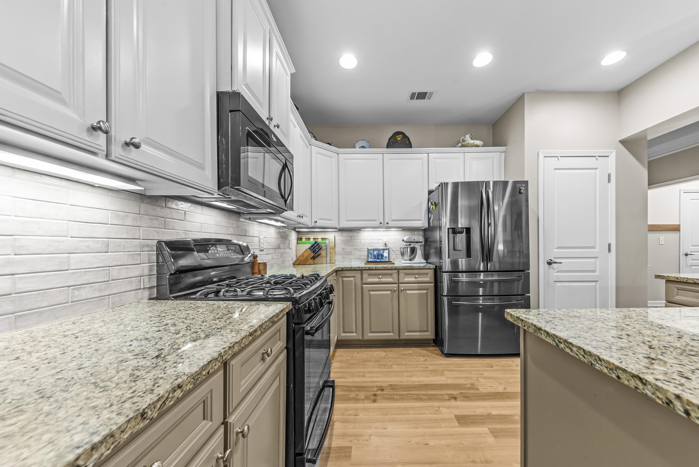 1060 ASKEW STATION BEND