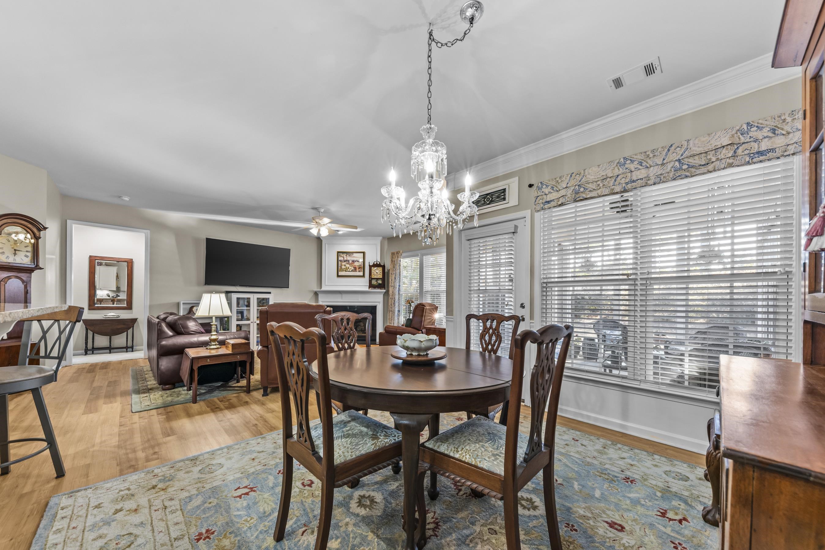 1060 ASKEW STATION BEND