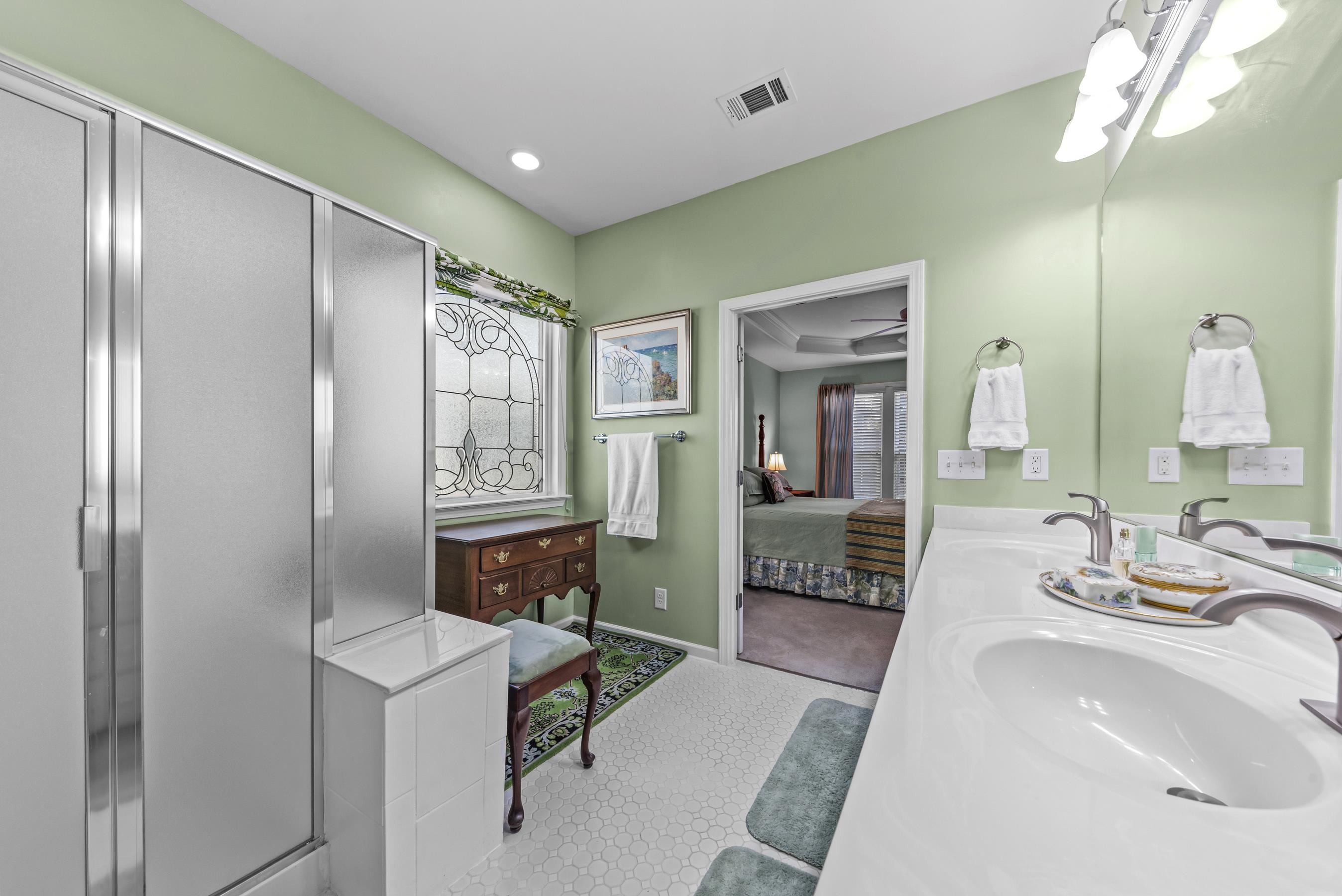 1060 ASKEW STATION BEND