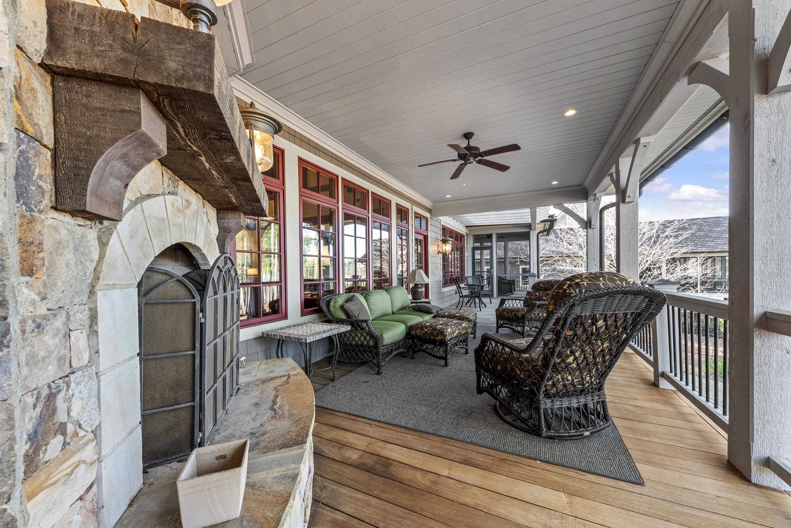 1230 COTTAGE LANE EAST