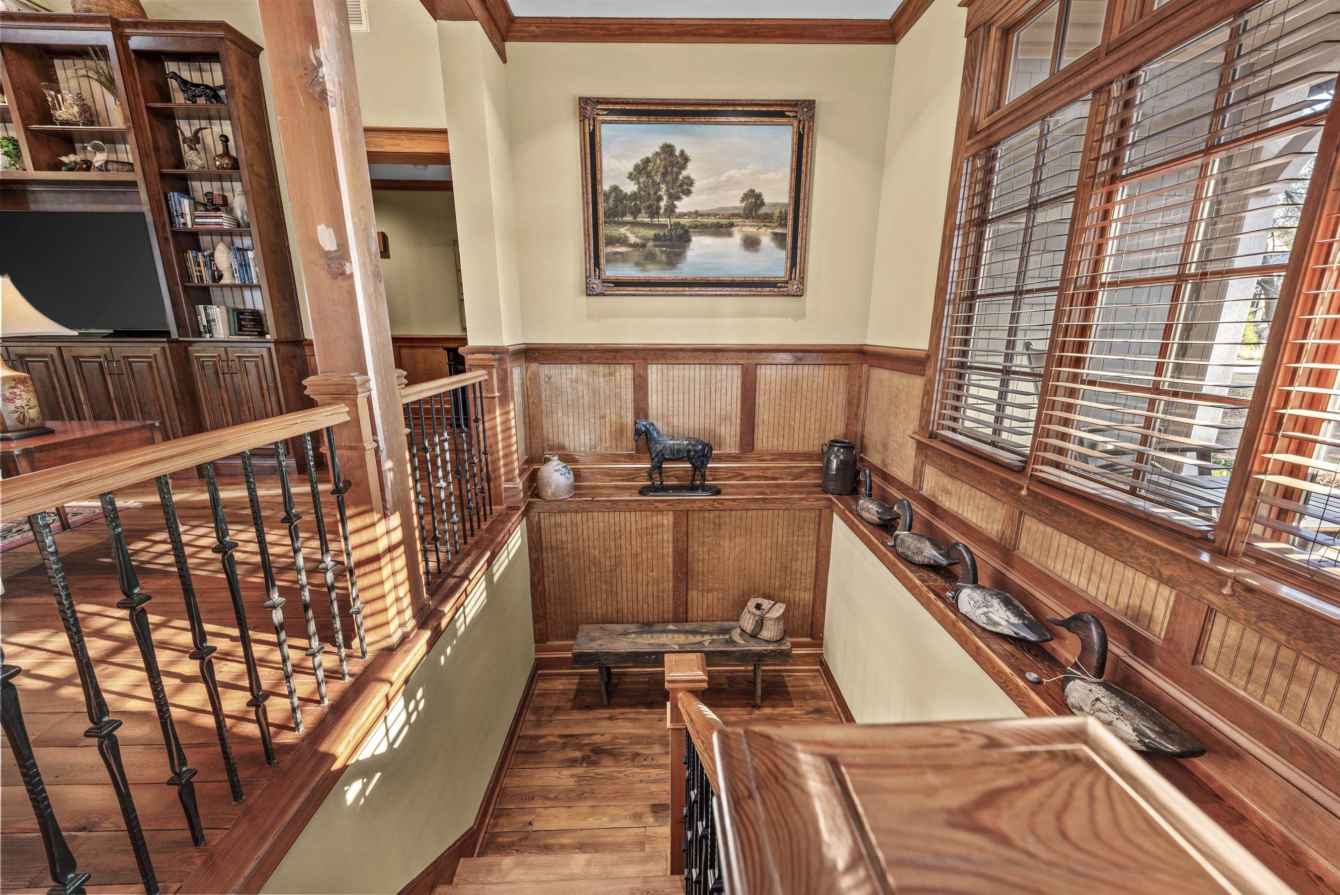 1230 COTTAGE LANE EAST