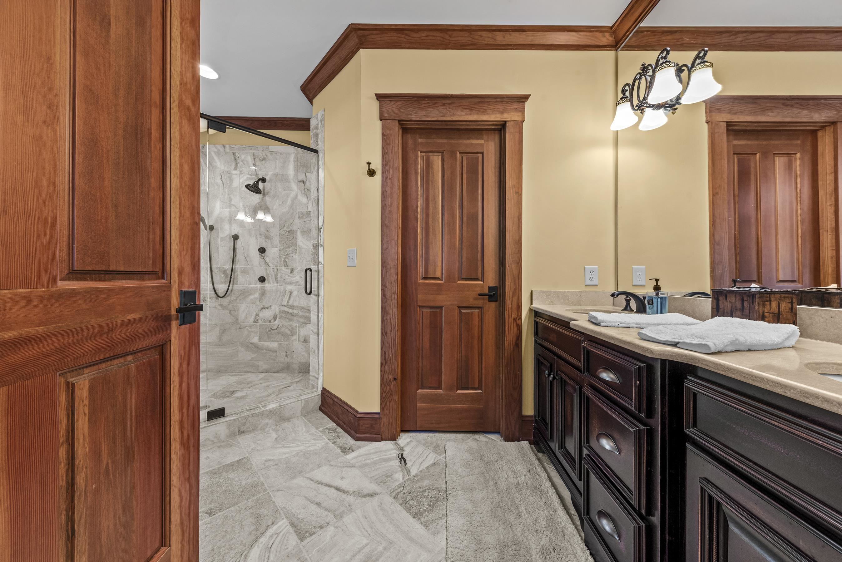 1230 COTTAGE LANE EAST