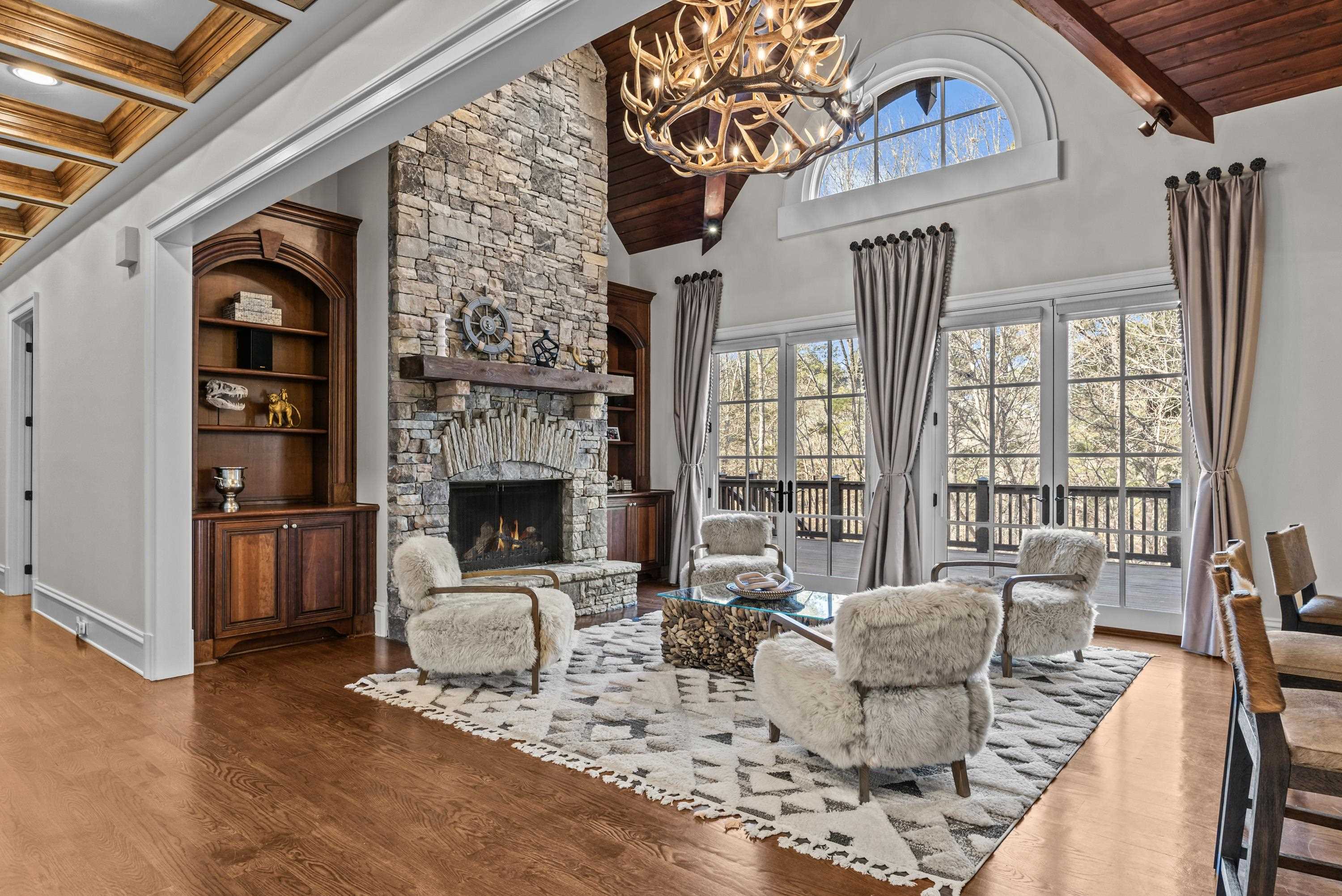 1030 RIDGE GROVE COURT