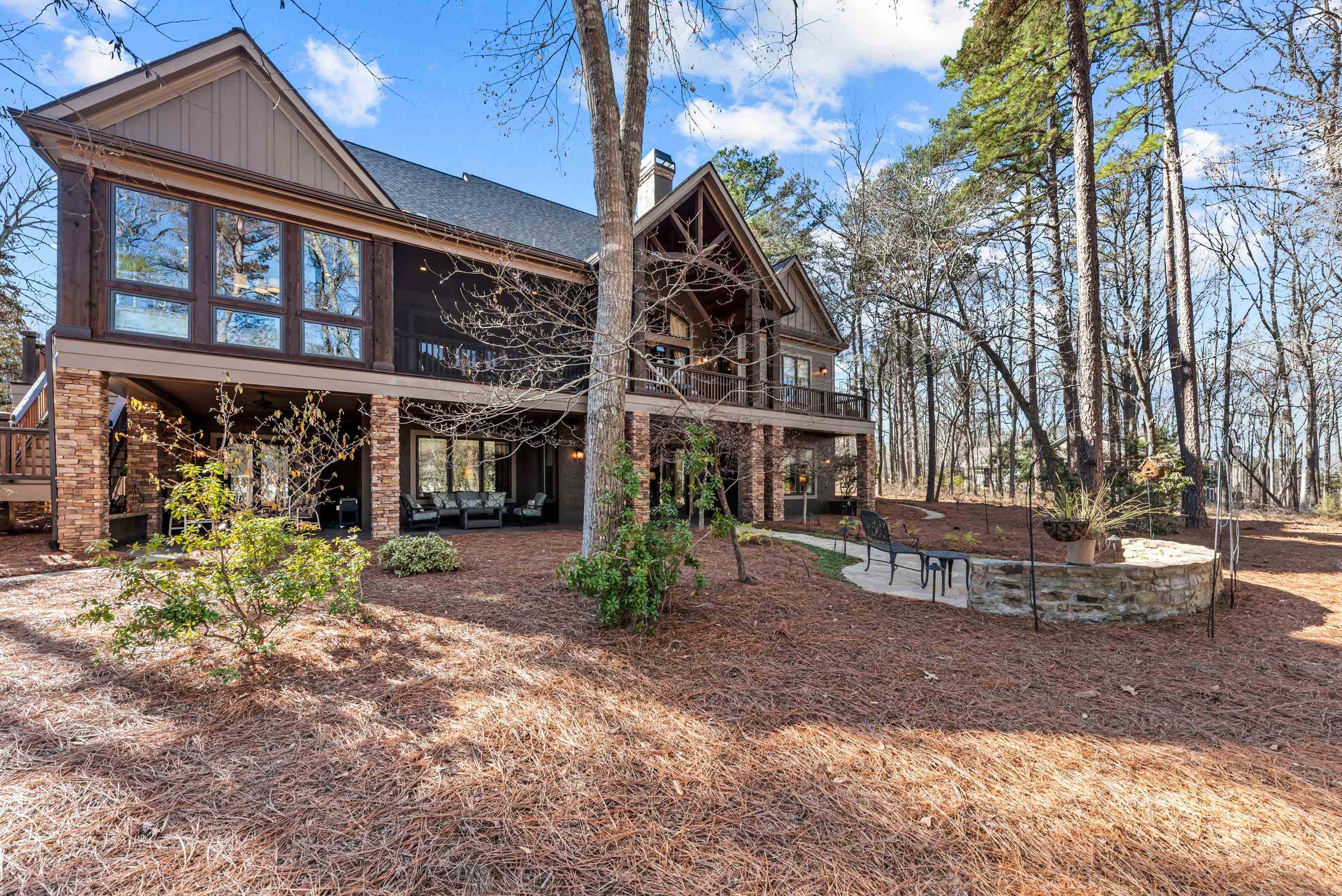 141 BROADLANDS DRIVE