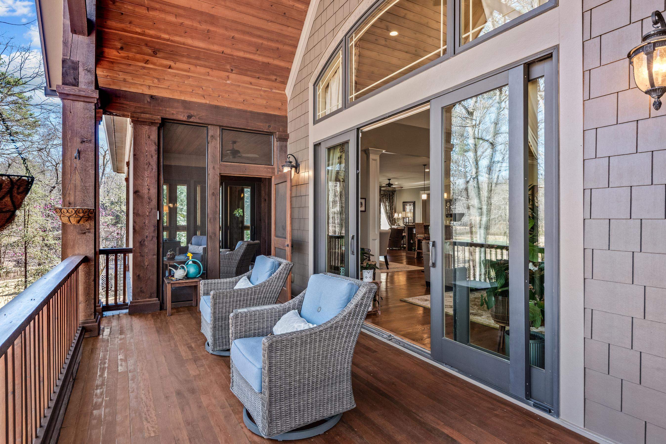 141 BROADLANDS DRIVE