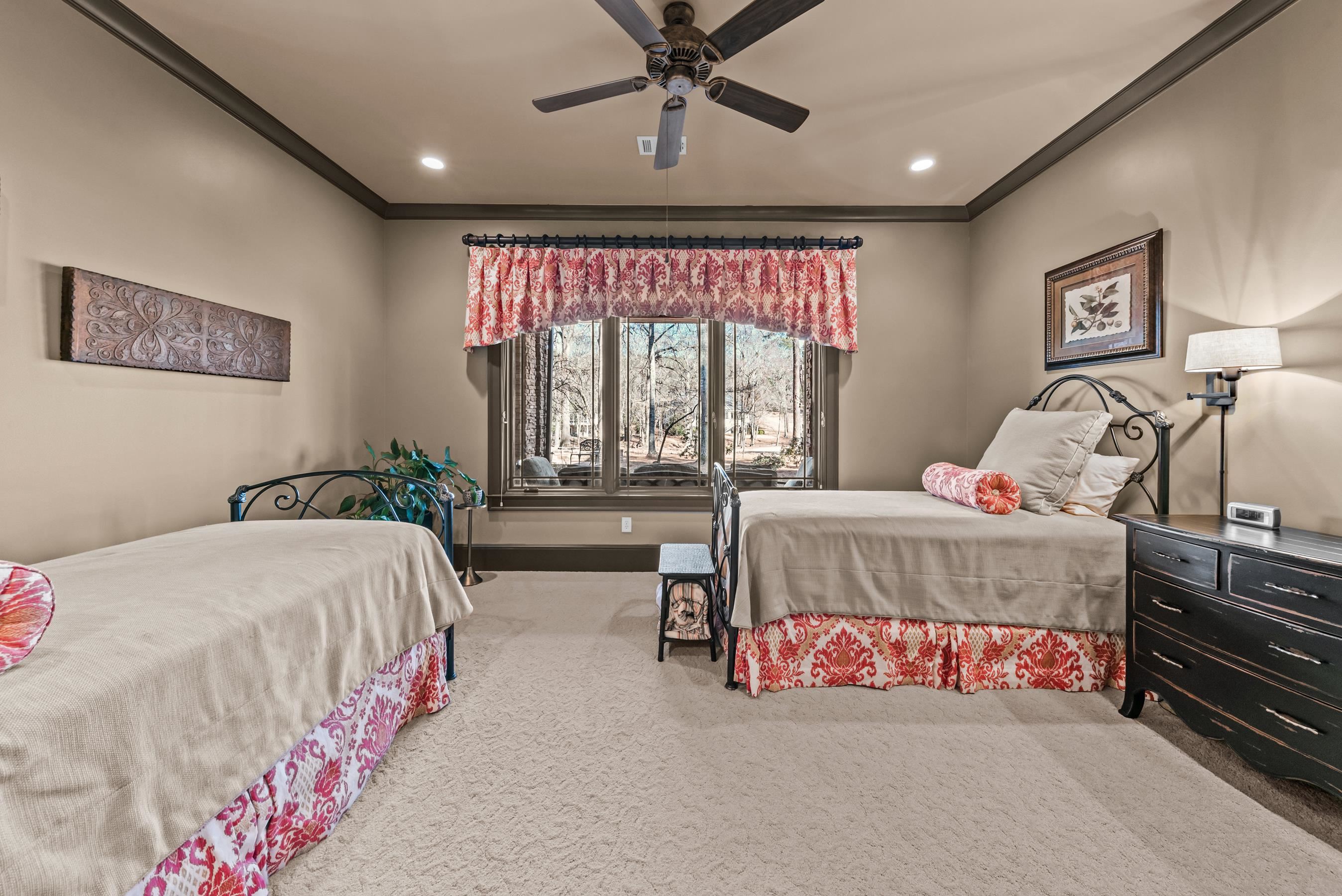 141 BROADLANDS DRIVE