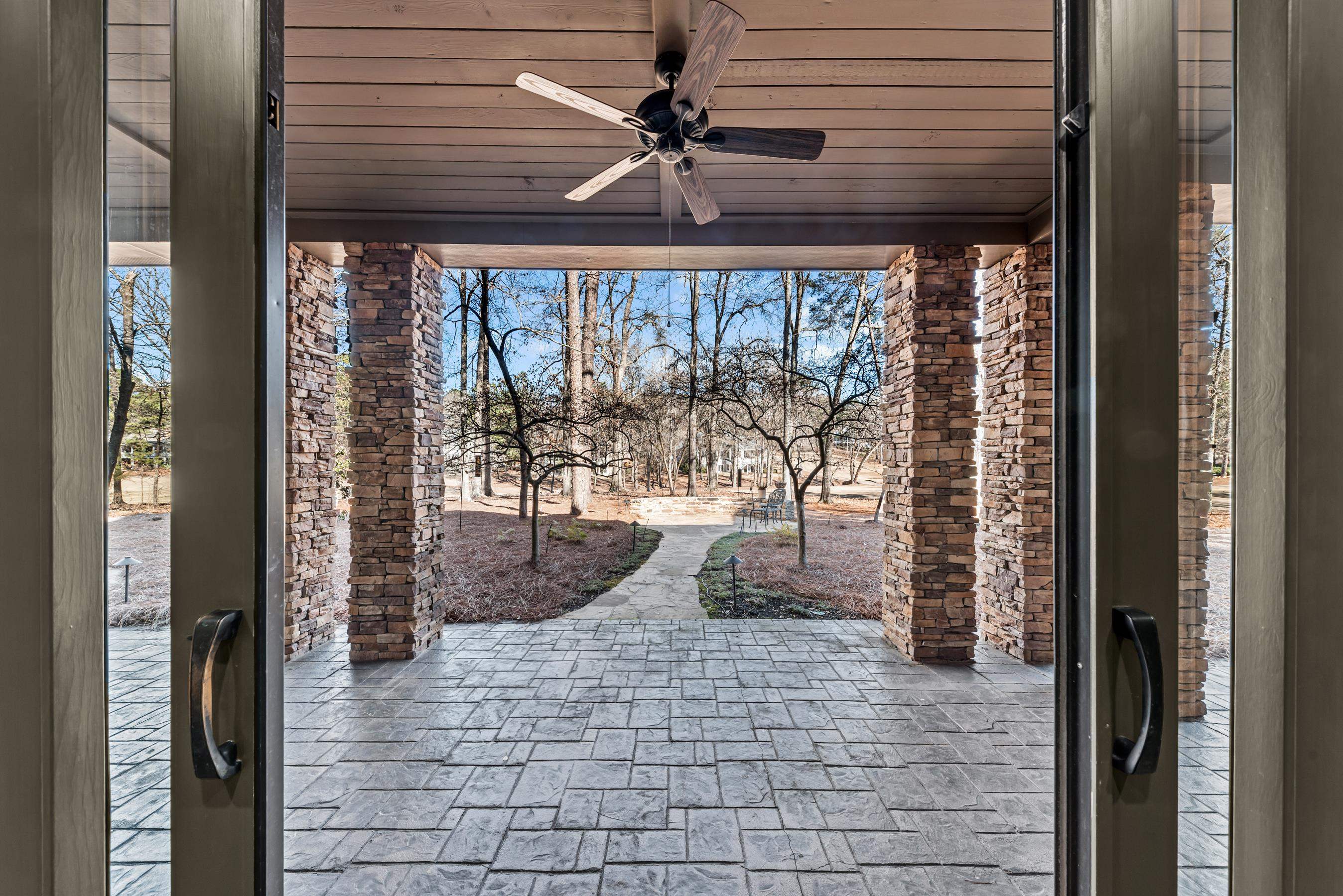 141 BROADLANDS DRIVE