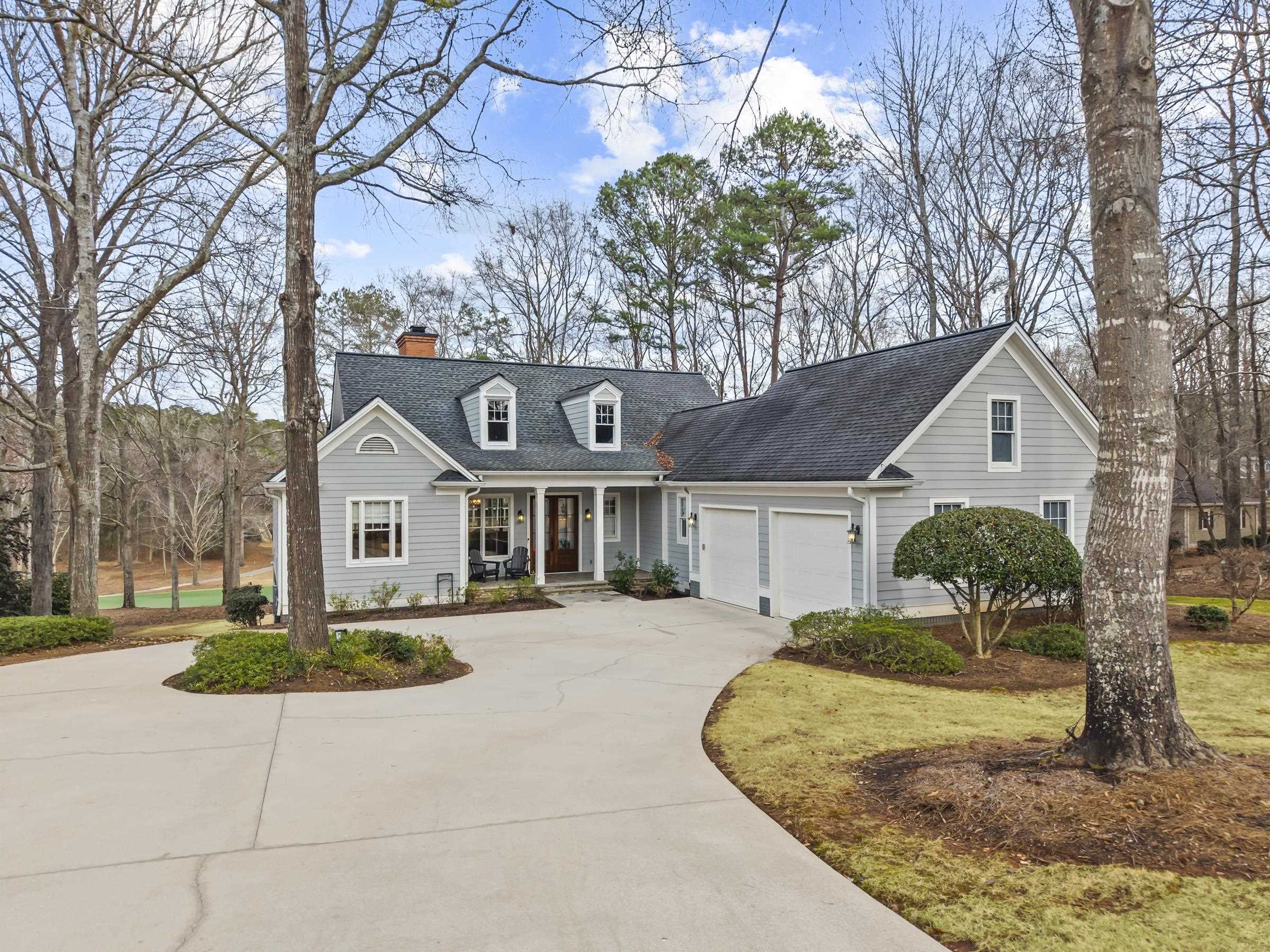 100 GREENWOOD COURT