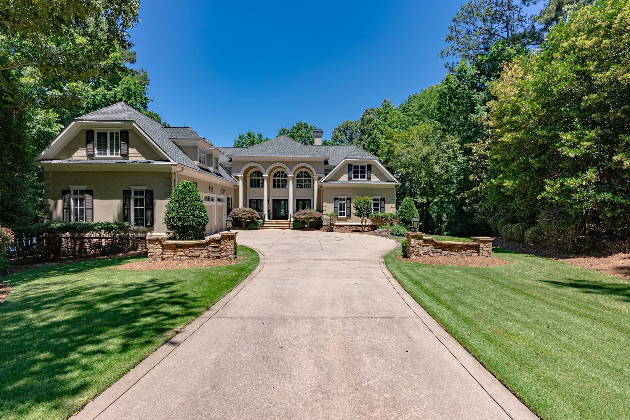 1070 PROSPERITY POINTE