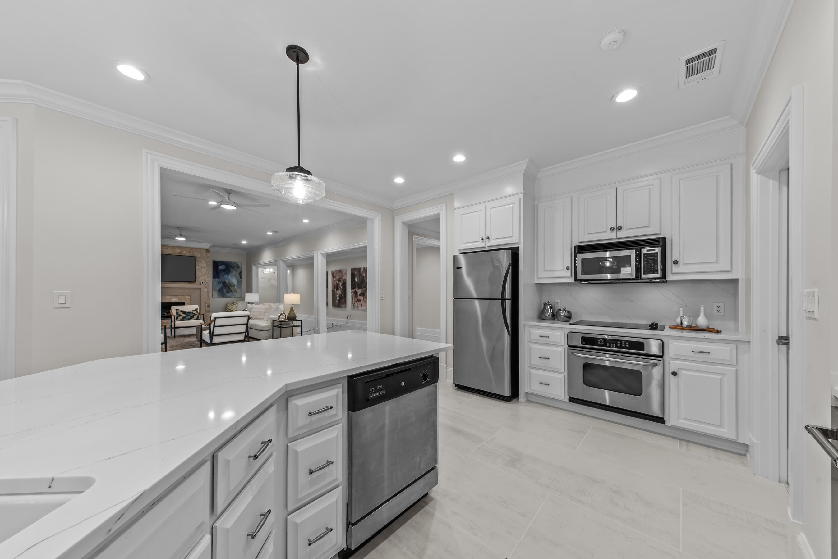 1070 PROSPERITY POINTE