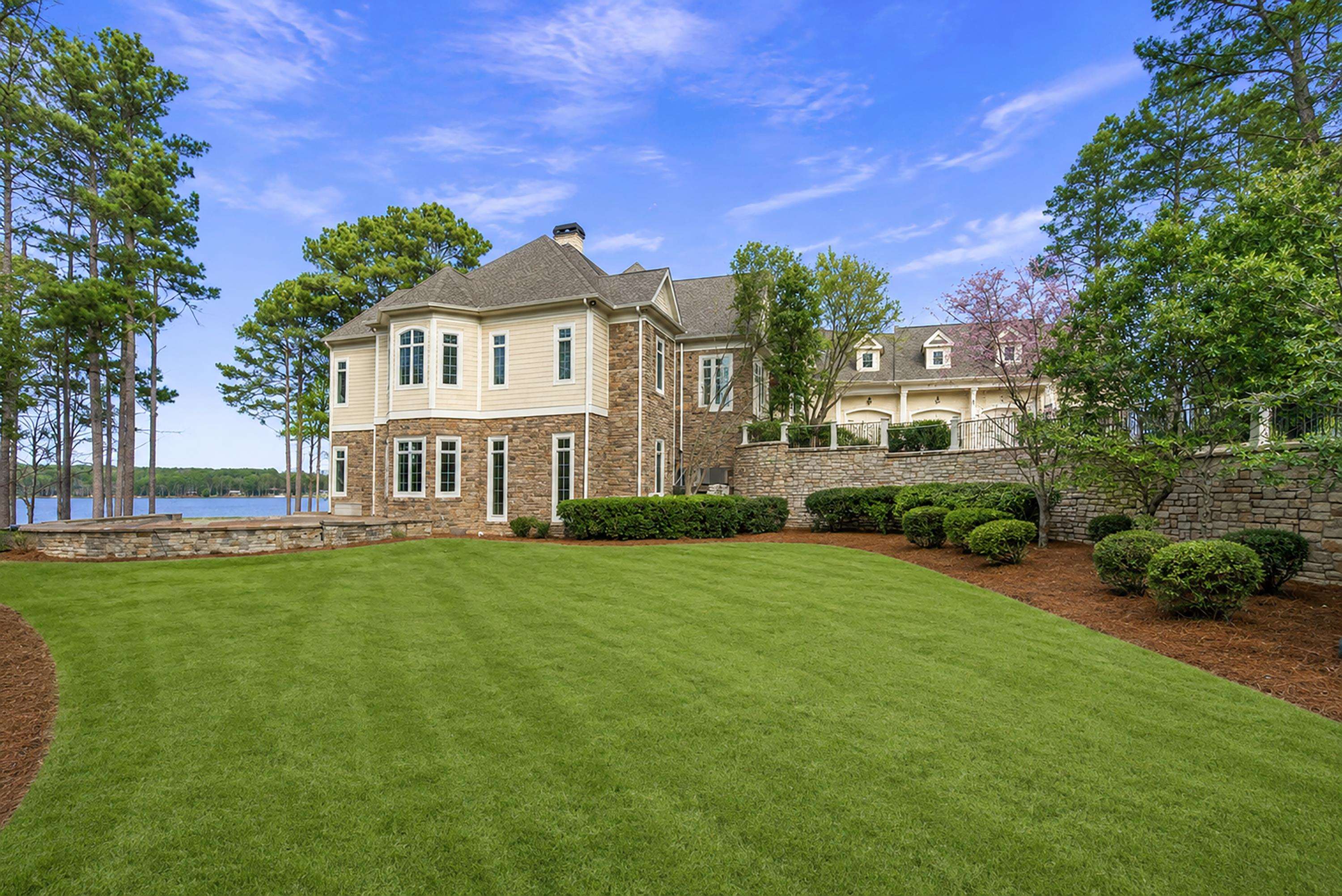 1080 PROSPERITY POINTE