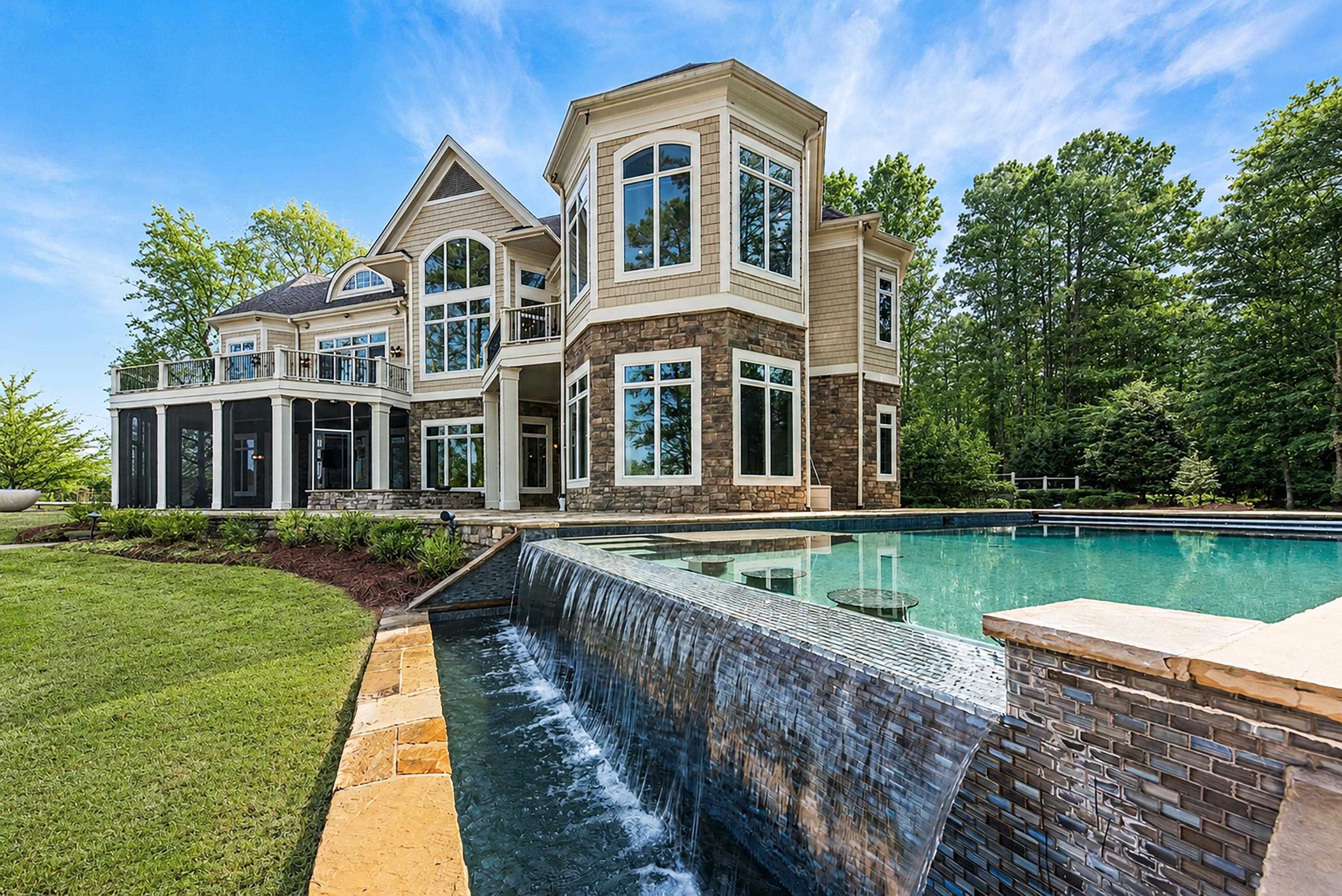 1080 PROSPERITY POINTE