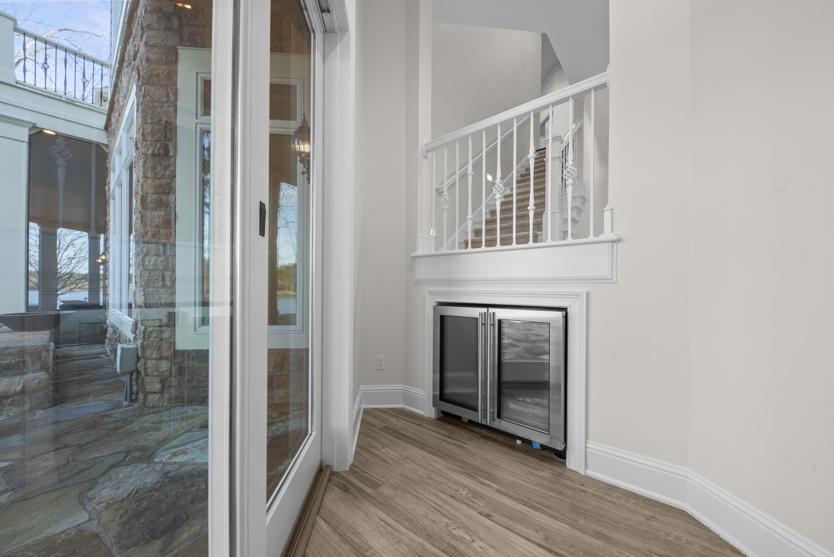 1080 PROSPERITY POINTE