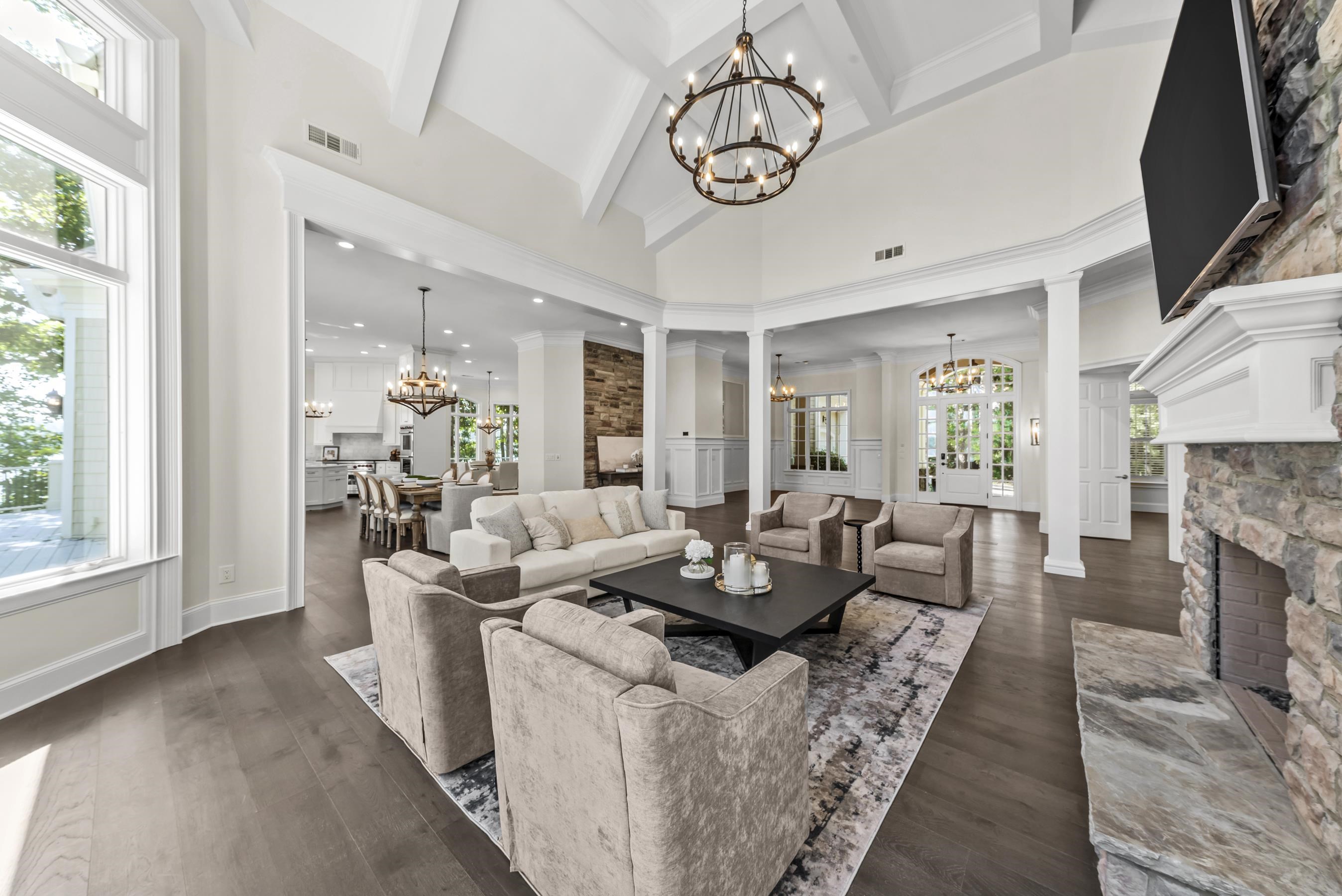 1080 PROSPERITY POINTE