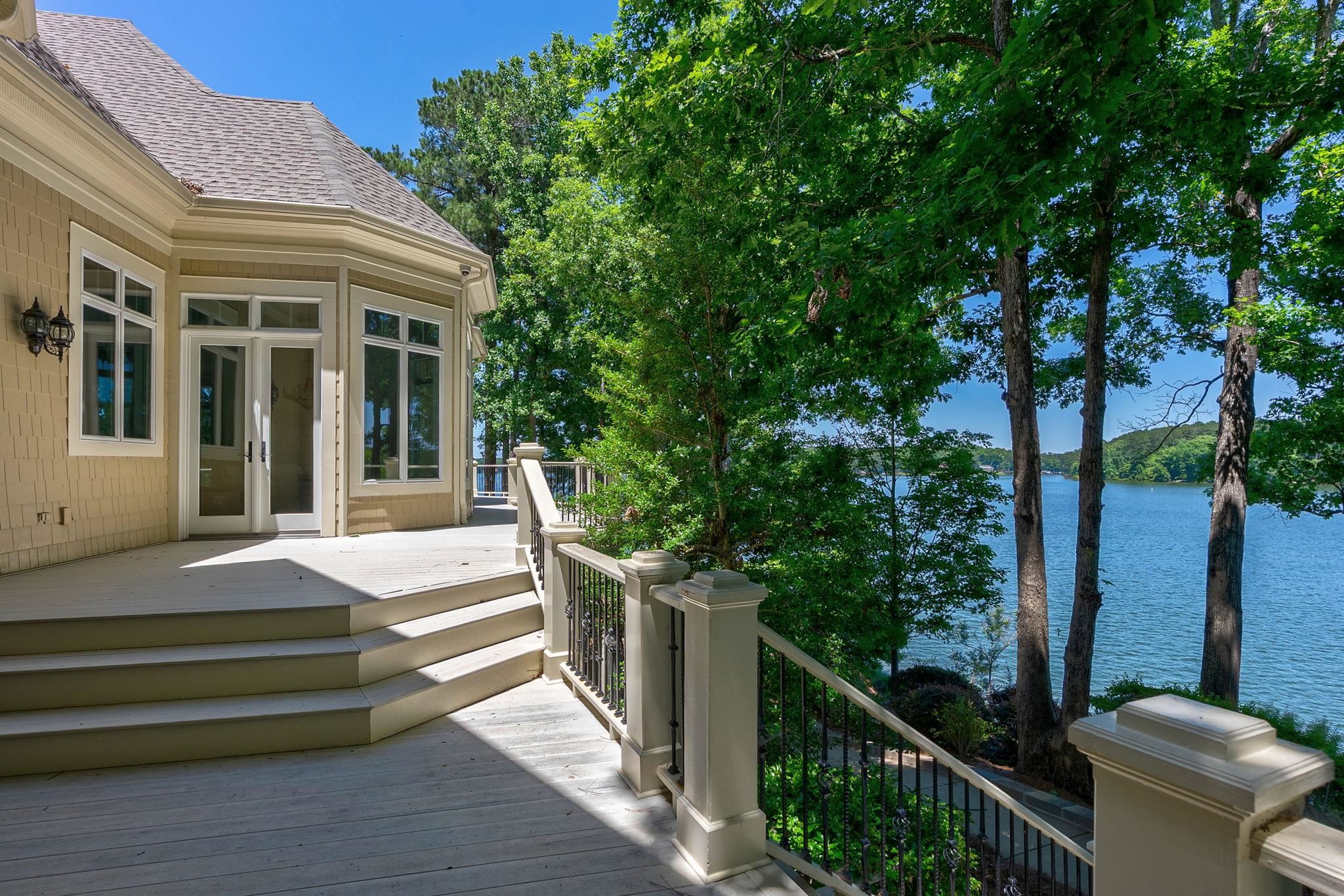 1080 PROSPERITY POINTE