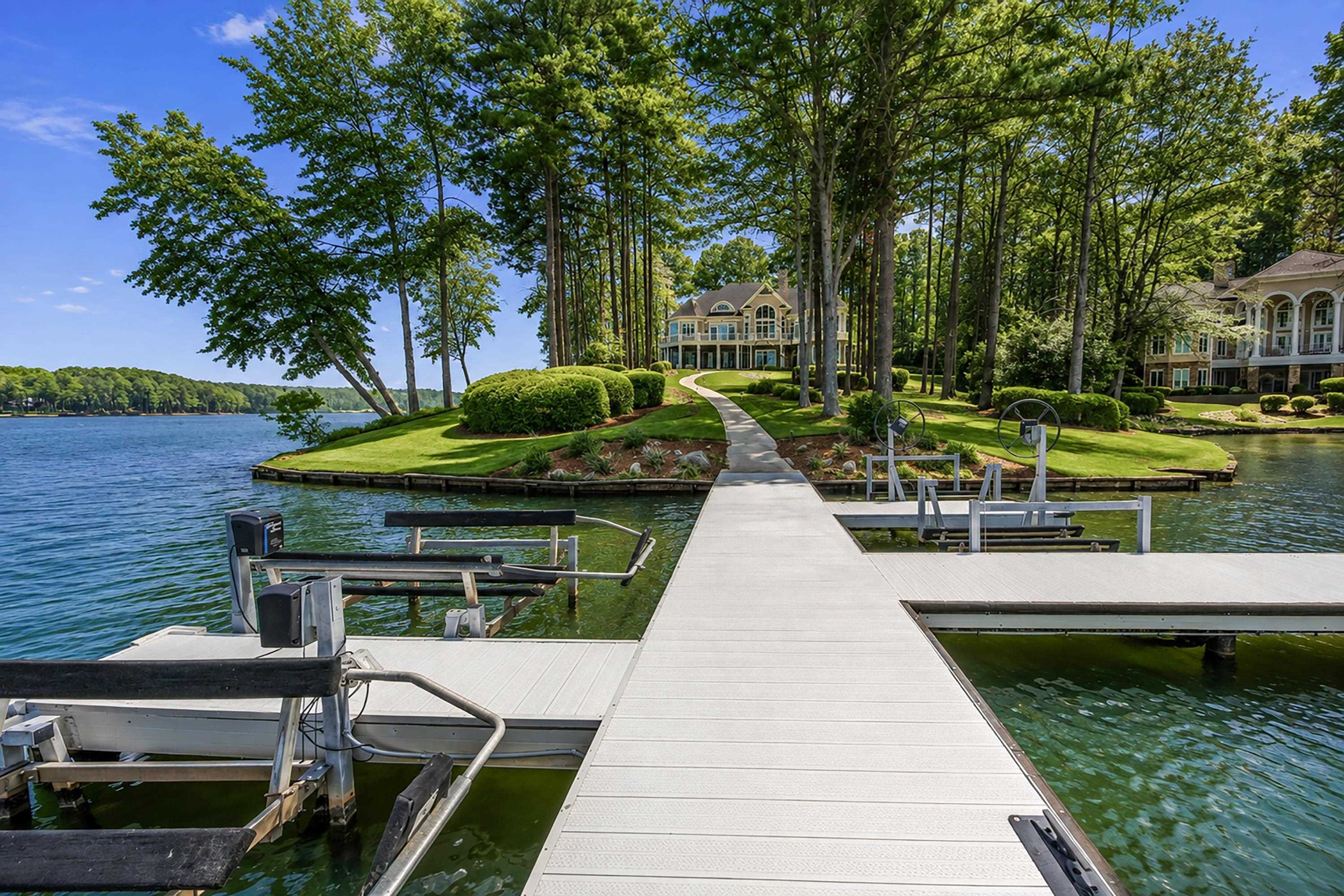 1080 PROSPERITY POINTE