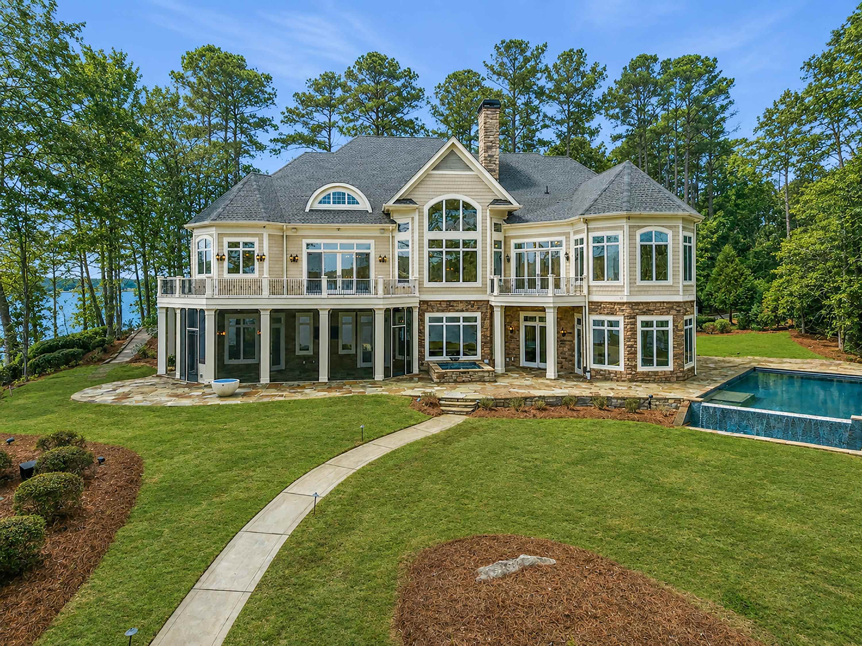 1080 PROSPERITY POINTE