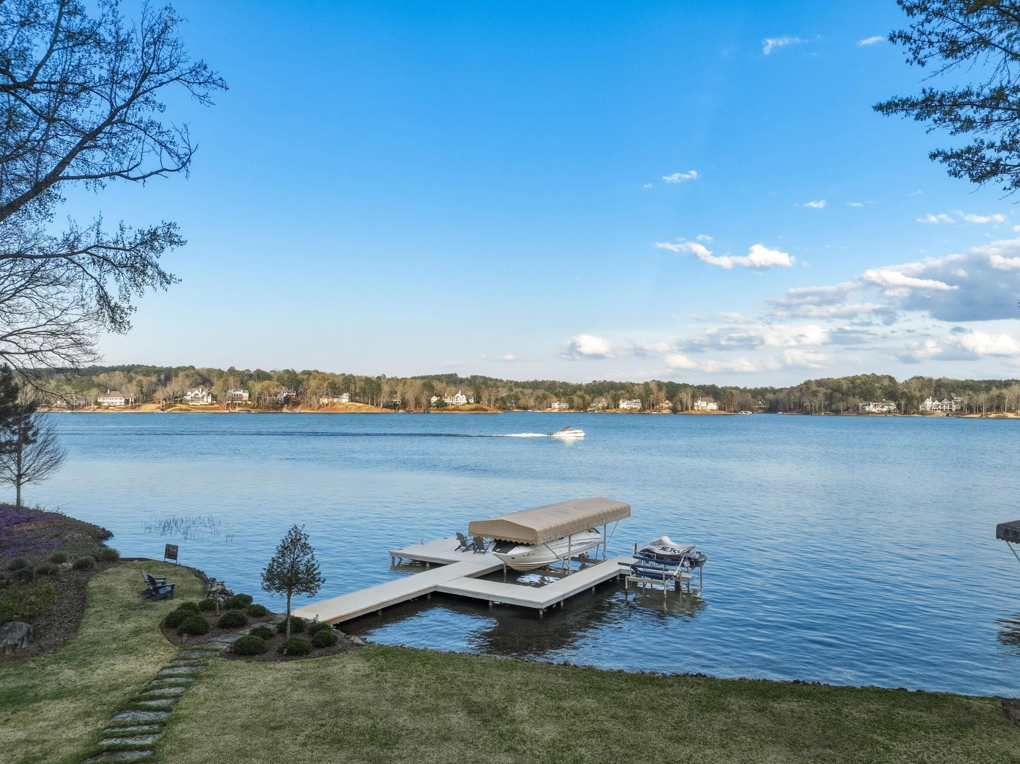 137 WINNSTEAD PLACE