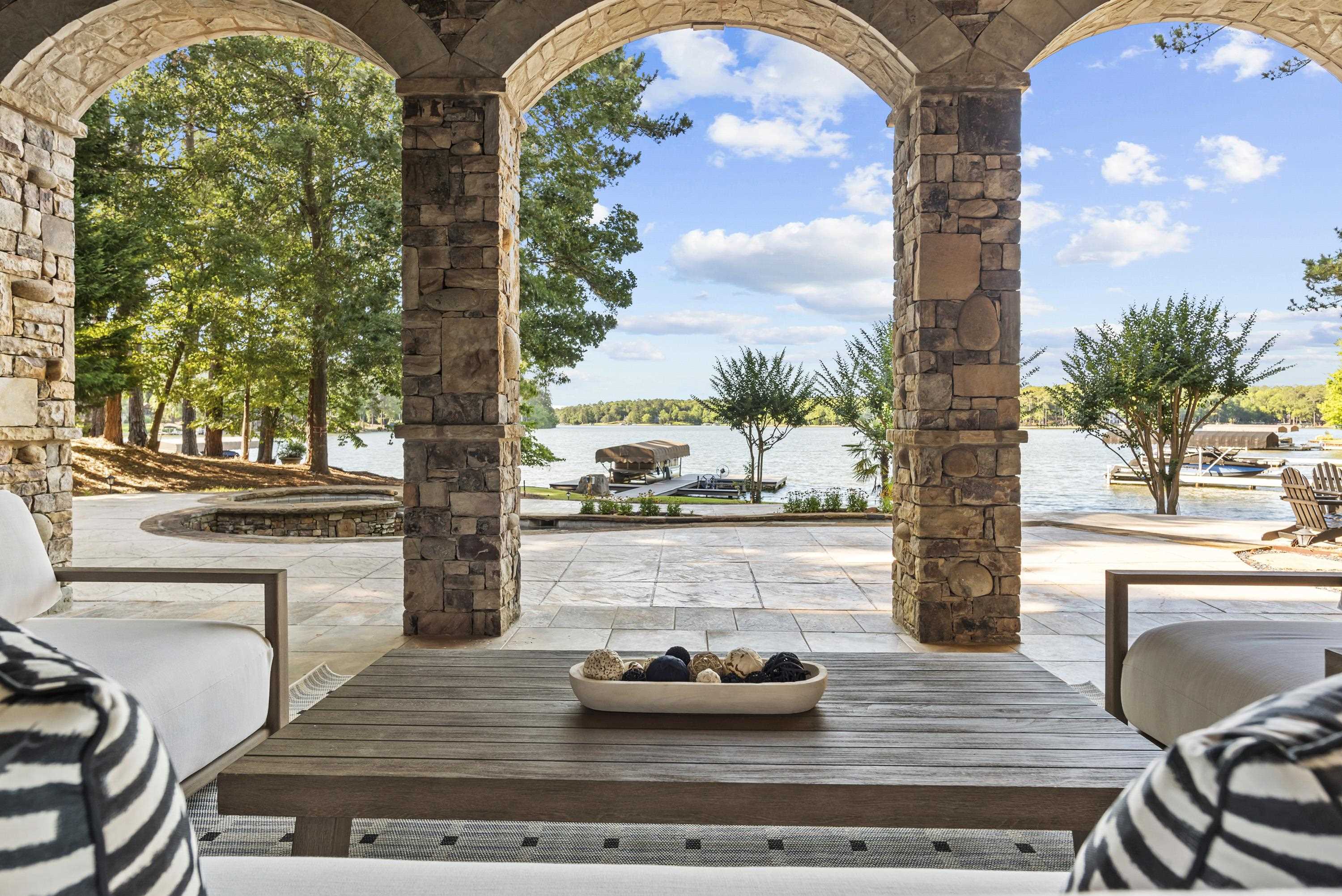 1230 LAKE CLUB DRIVE