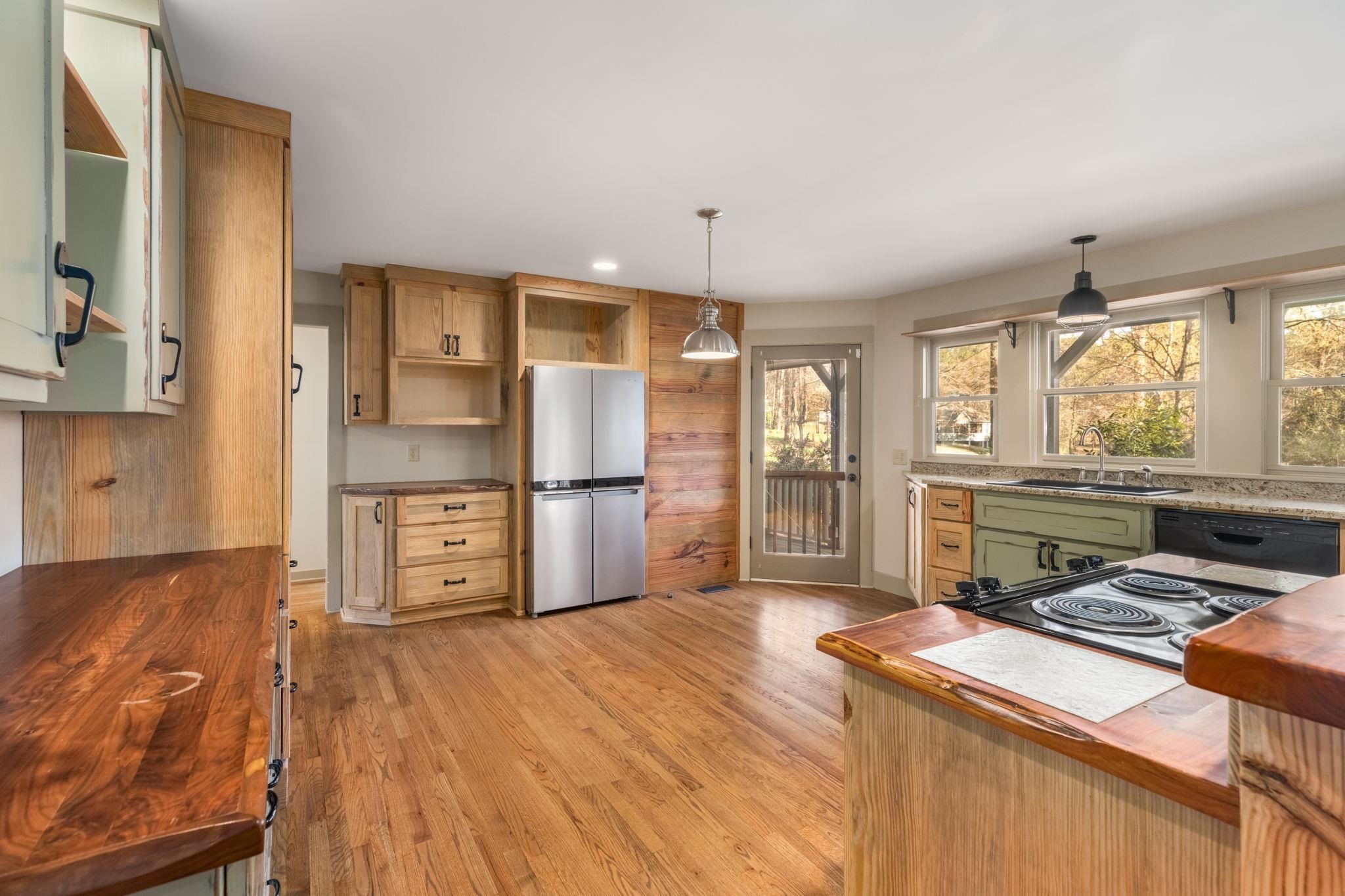 1641 BENNETT SPRINGS DRIVE