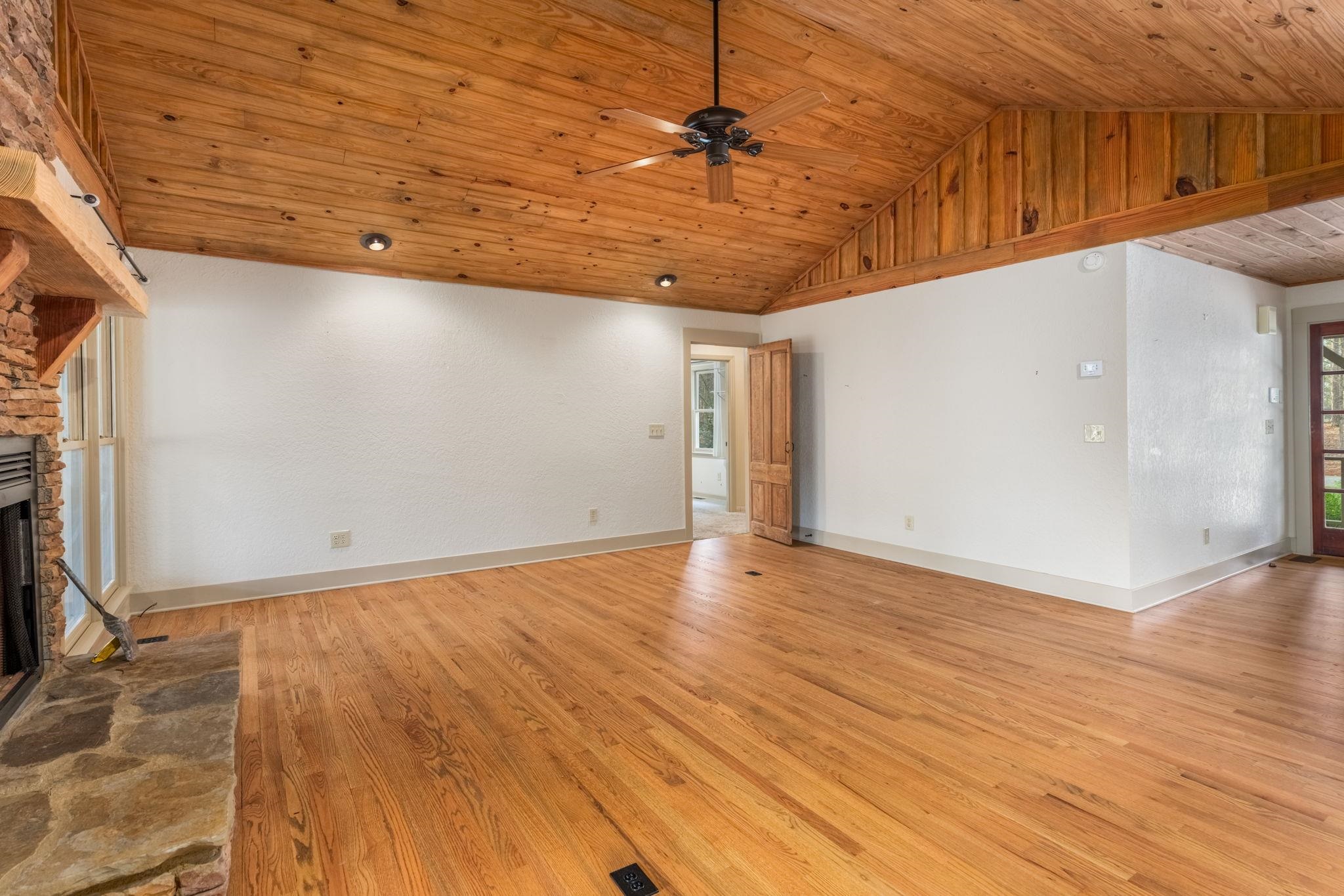 1641 BENNETT SPRINGS DRIVE