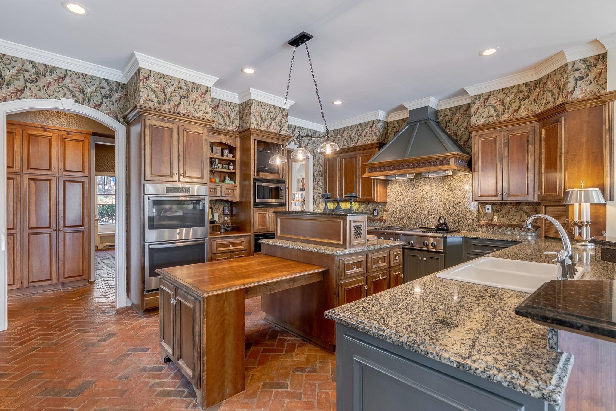 1040 SCOTT LOOP